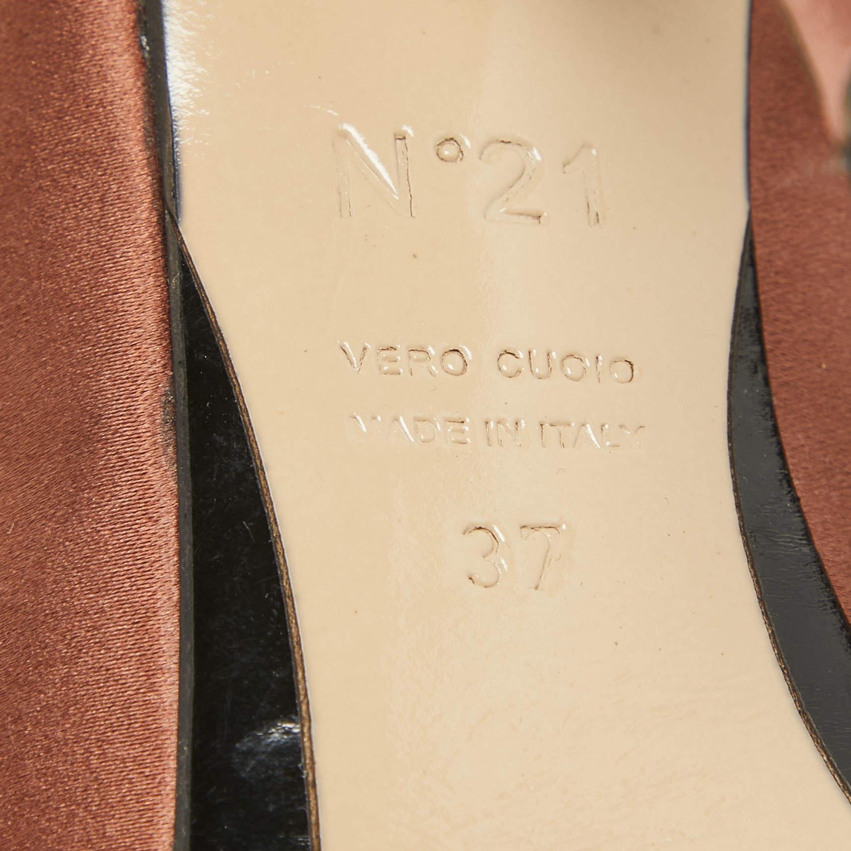 N°21 Mules con nodo Raso Marrone Taglia 37 in vendita 3