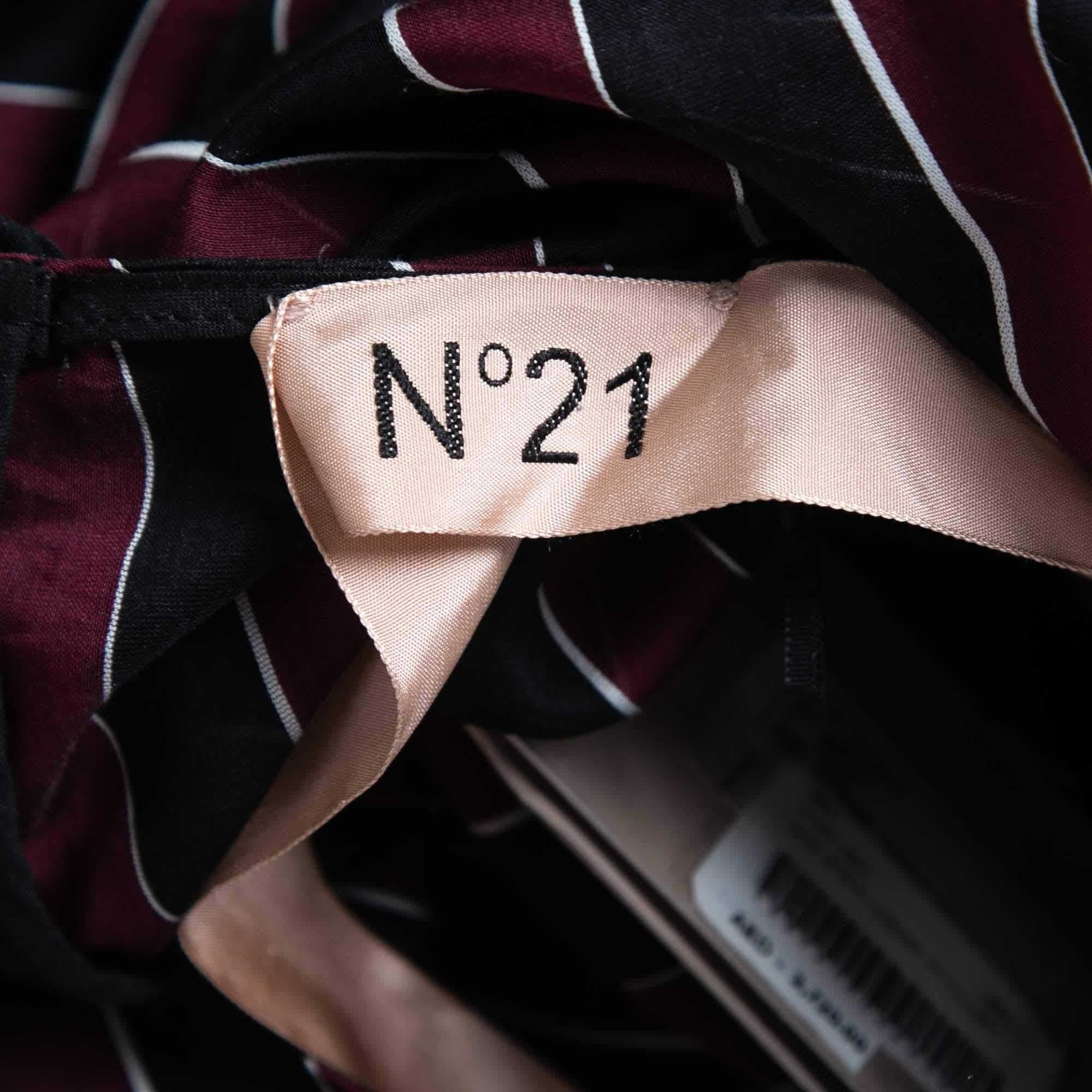 N21 Burgundy/Black Striped Cotton Blend Long Sleeve Short Dress M In New Condition For Sale In Dubai, Al Qouz 2