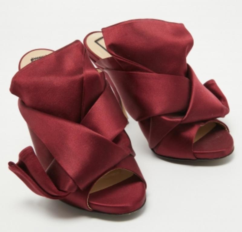 De las mujeres N21 Borgoña Satén Raso Nudo Mules Talla 37 en venta