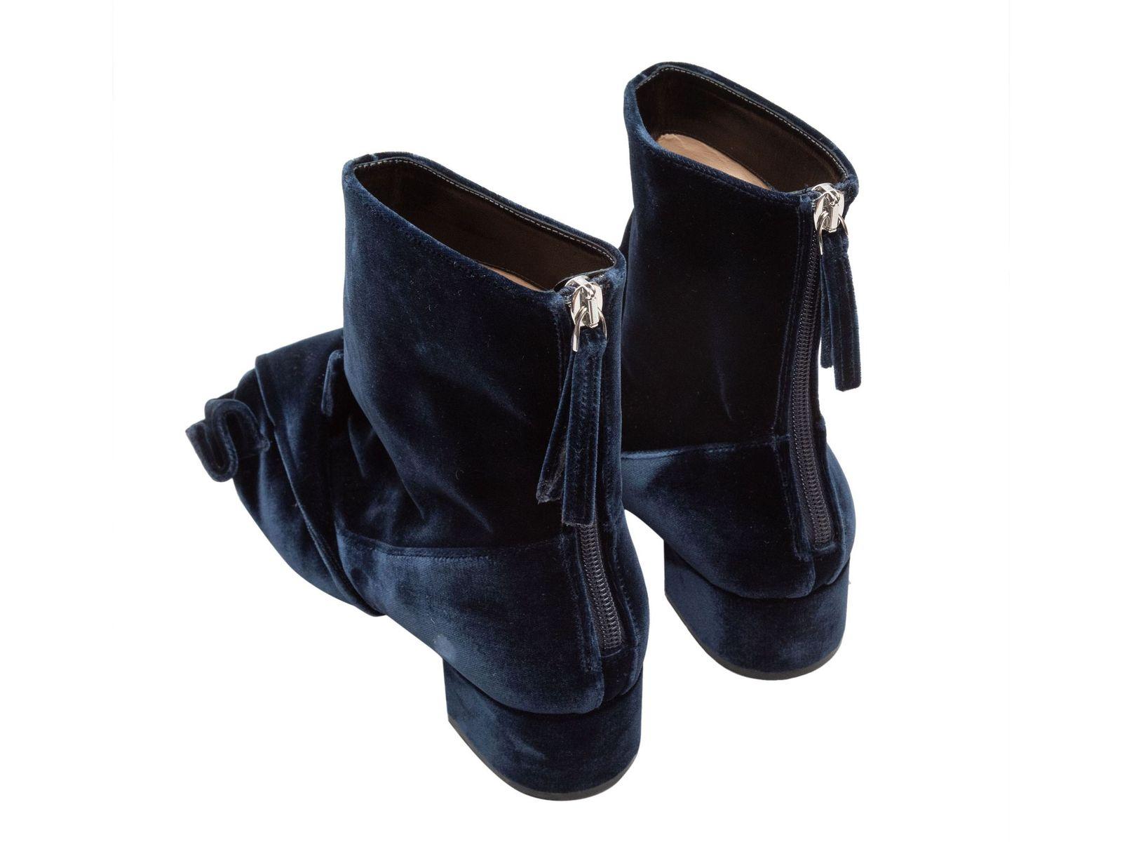 N21 Navy Velvet Ruffle-Accented Ankle Boots In Good Condition In New York, NY