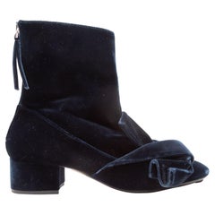 N21 Navy Velvet Ruffle-Accented Ankle Boots