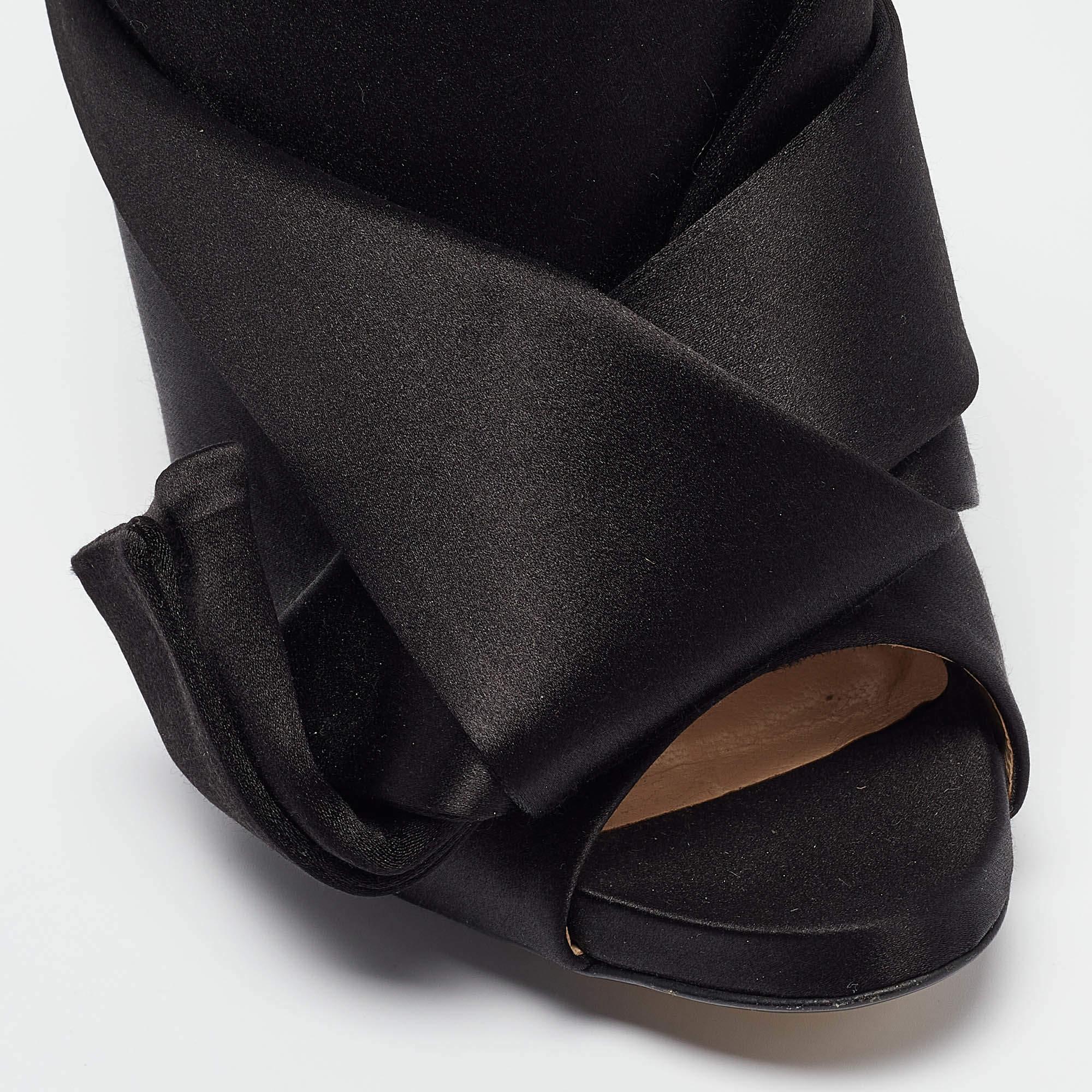 N°21 Olive Noir Satin Raso Knot Slides plates Taille 36.5 3