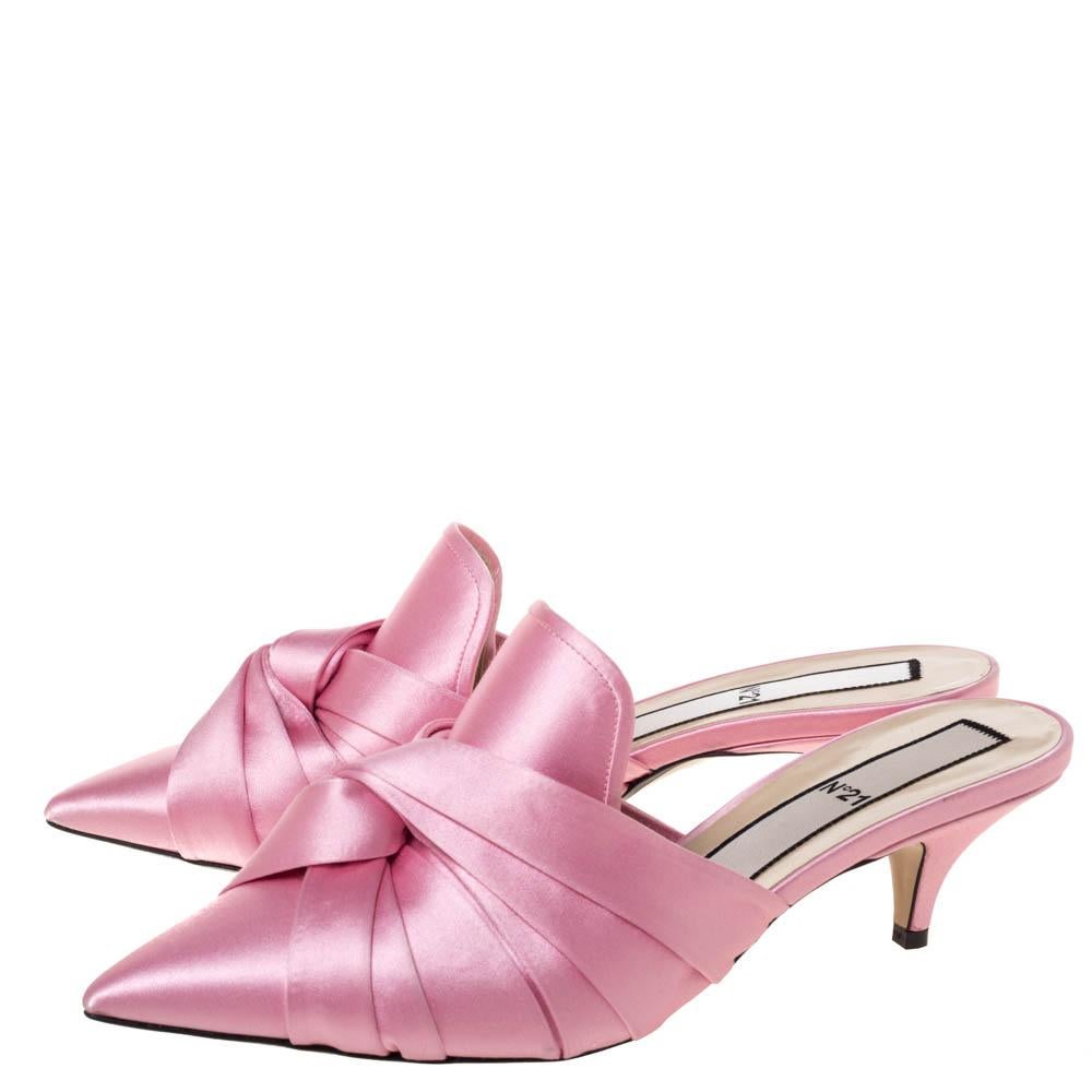 N21 Pink Satin Knot Pointed Toe Mules Size 40 In Excellent Condition In Dubai, Al Qouz 2