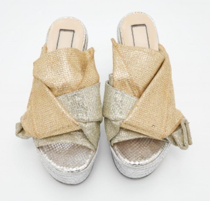 Beige N21 Silver/Gold Fabric Raso Knot Espadrille Platform Wedge Sandals Size 35.5 For Sale