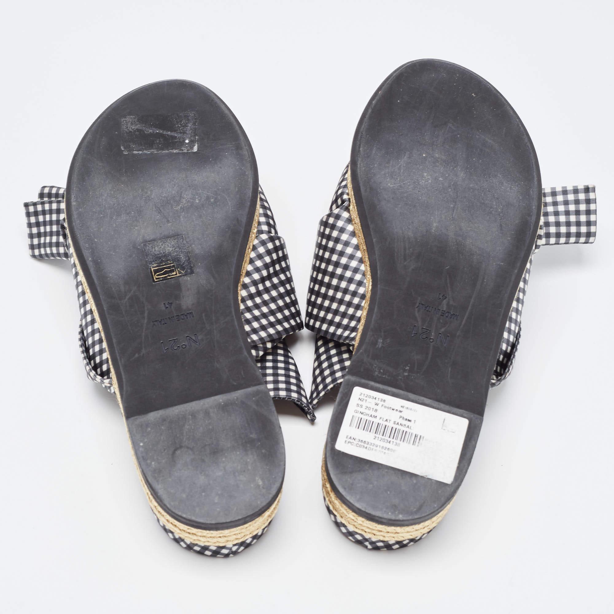 N°21 Blanc/Noir Tissu Nœud Slide Flats Taille 41 en vente 1