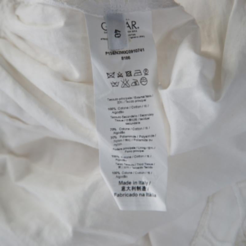 N21 Falda de algodón blanco con paneles de encaje S Gris en venta