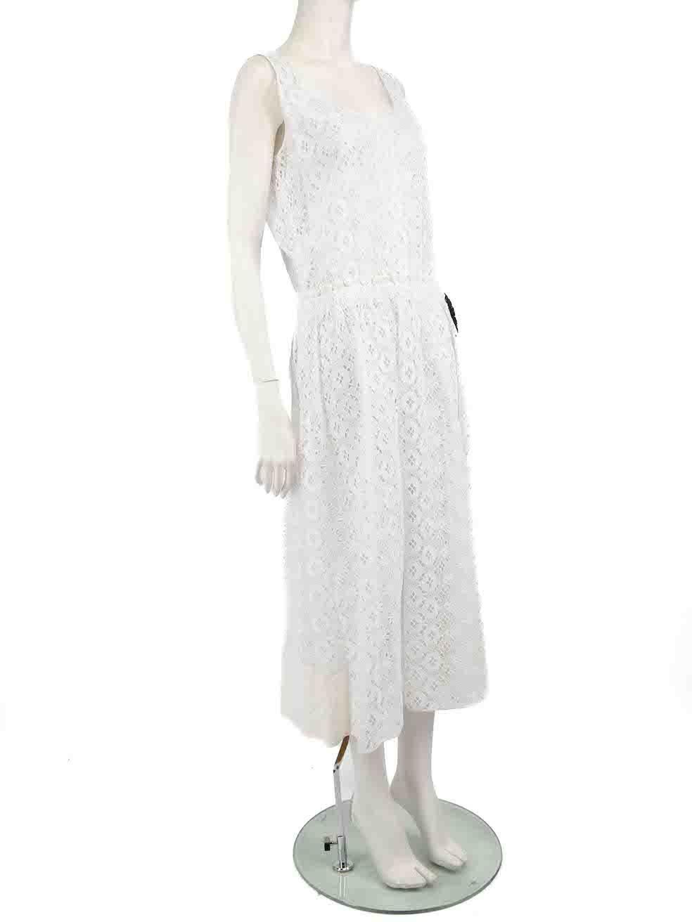 CONDITION is Very good. Minimal wear to dress is evident. Some discolouration to the hem on this used N°21 designer resale item. This item comes with original hanger.
 
 Details
 White
 Lace
 Dress
 See through
 Sleeveless
 Round neck
 Midi
