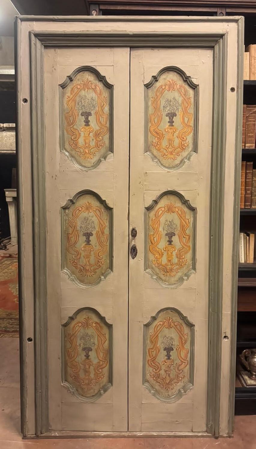 Peuplier N.3 portes à double feuille peintes avec pots de fleurs, avec cadre, Italie en vente