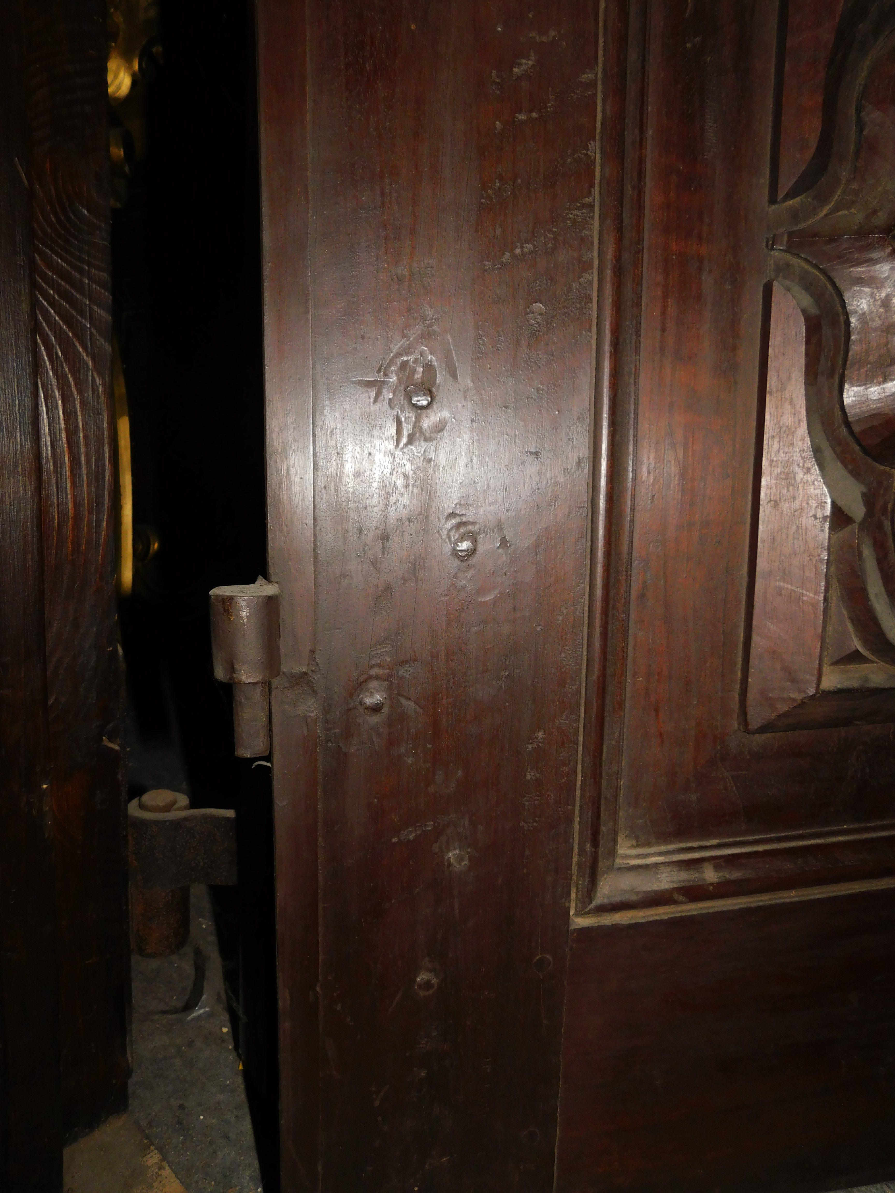Walnut N.4 atique walnut doors, richly hand-carved, Italy For Sale