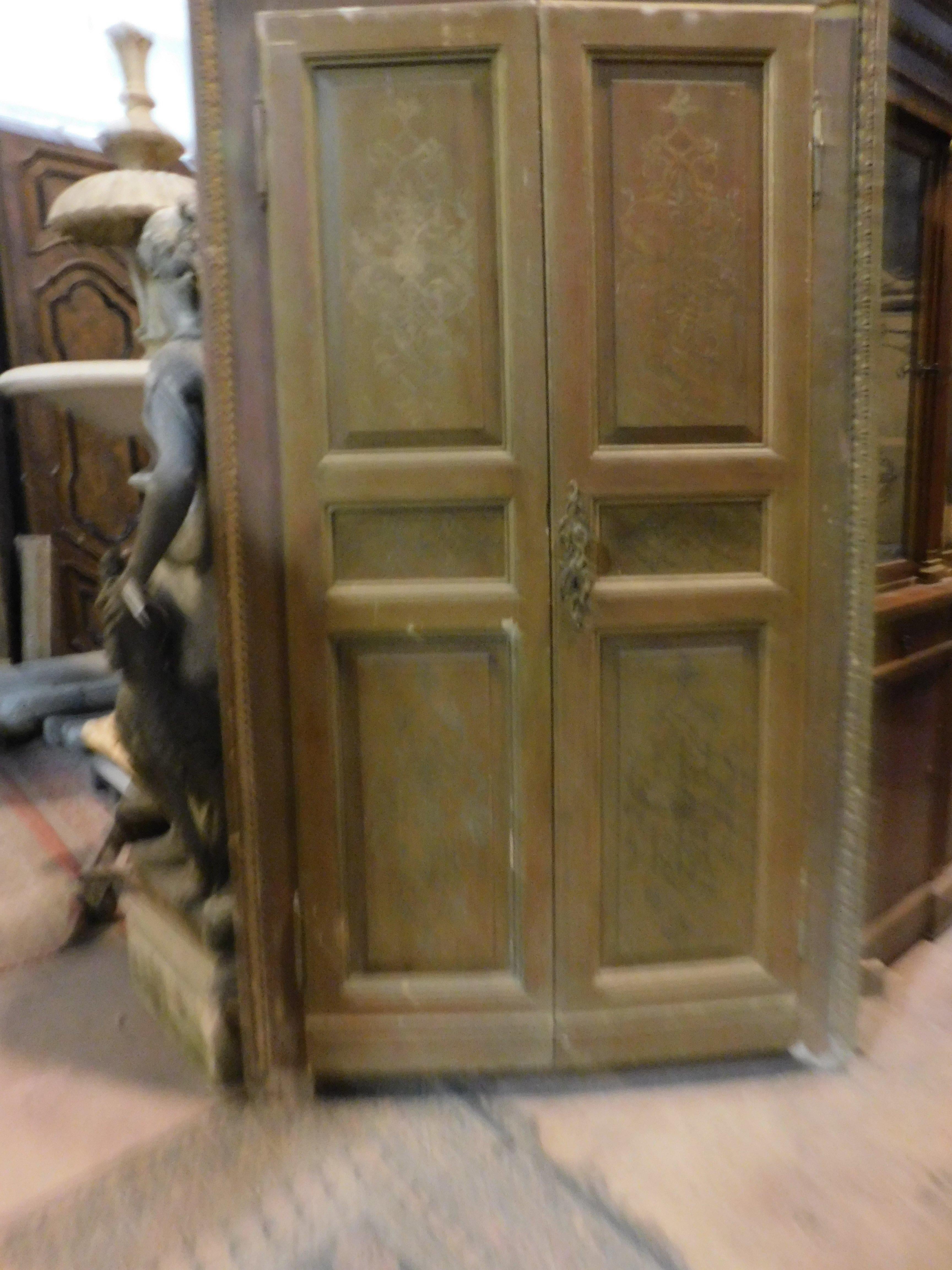 Hand-Carved n.4 double doors with frame , lacquered and carved, late 19th century Italy For Sale