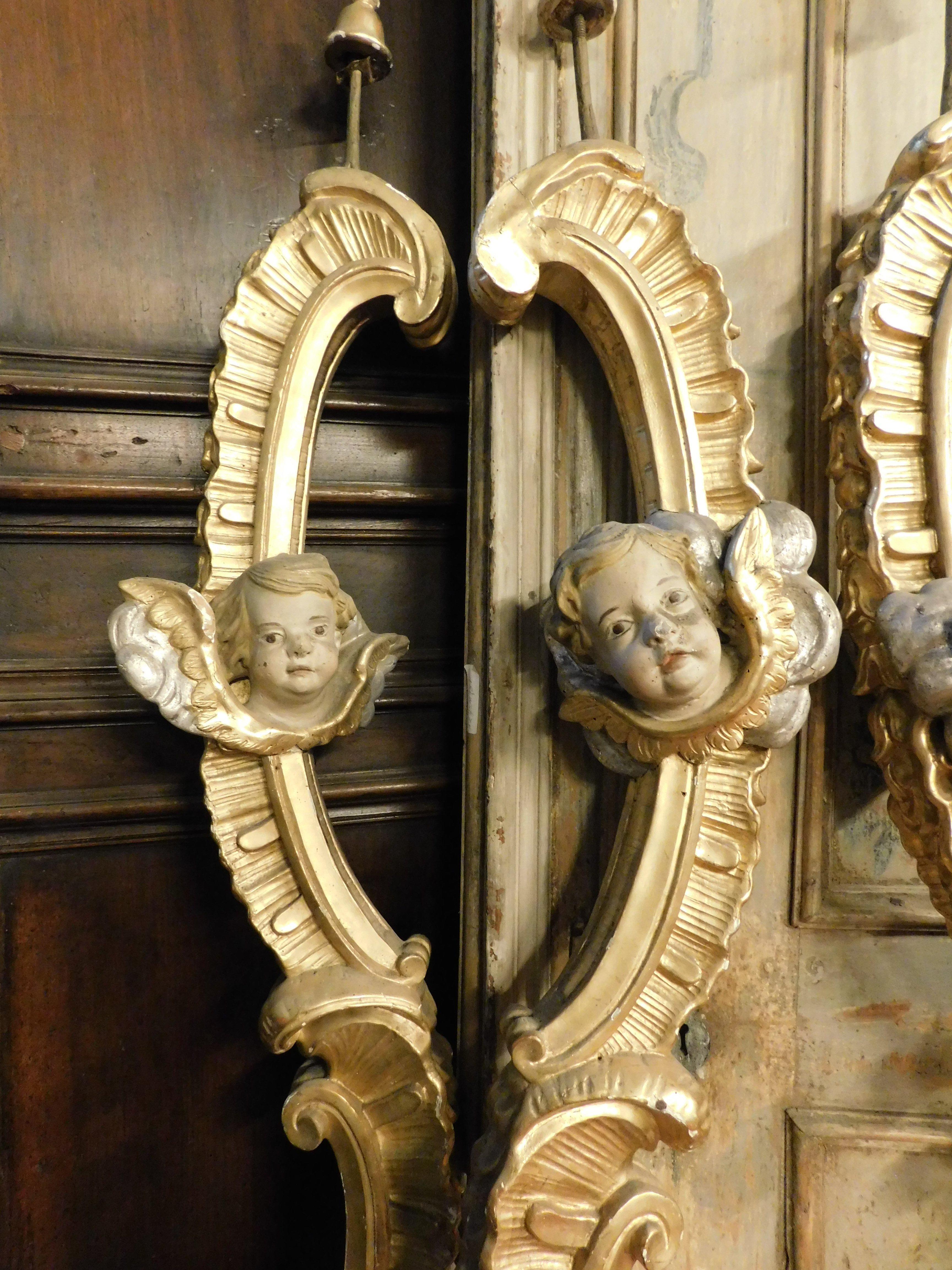 Hand-Carved n.4 pilaster columns with cherubs, carved and gilded, Italy