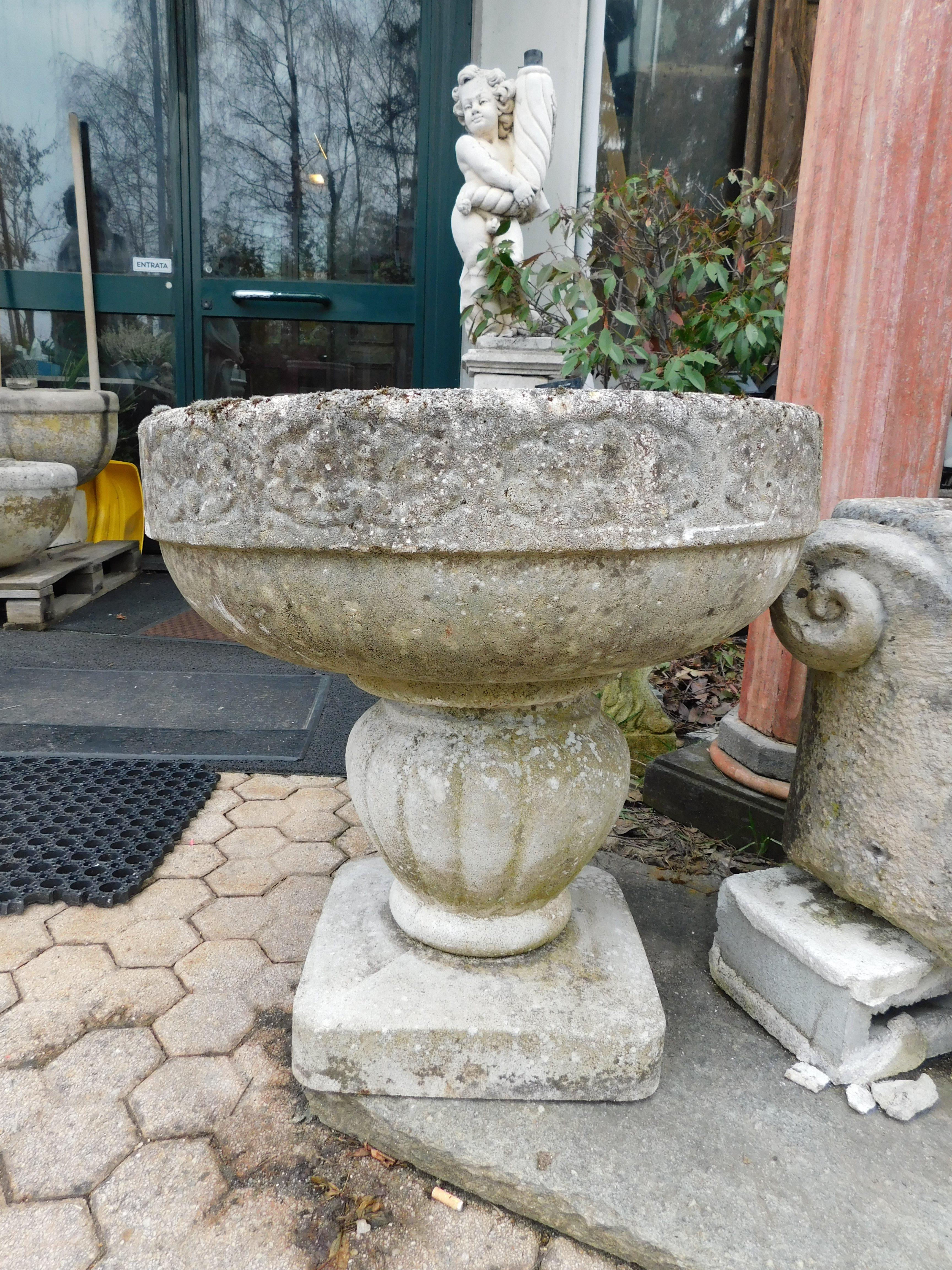 Italian N.5 old vintage garden vases in cement with sculpted flowers, '900 Italy For Sale