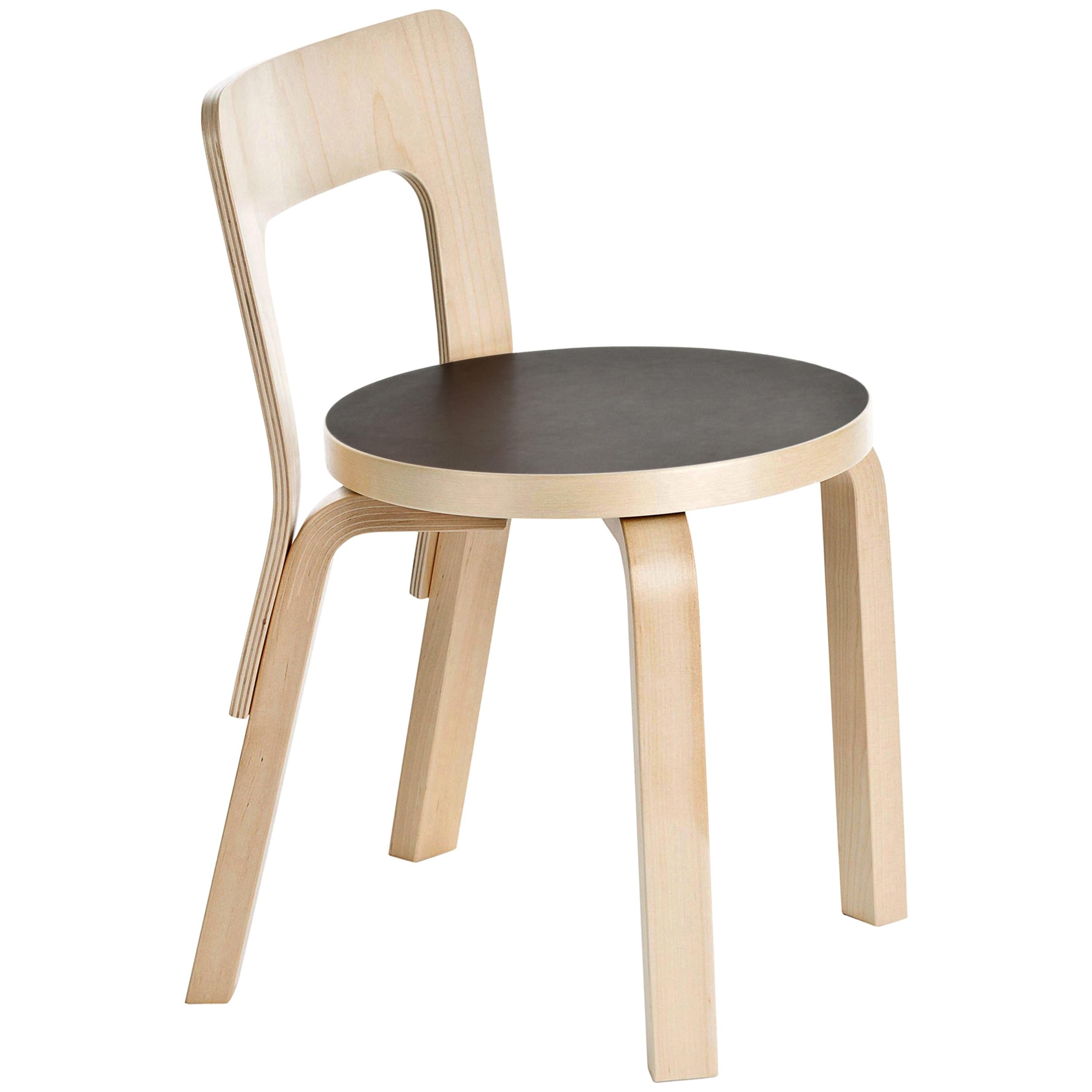 N65 Children's Chair in Lacquered Birch and Black Linoleum by Alvar Aalto For Sale