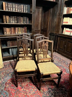 No. 7 Chaises en bois, assise en paille, Italie