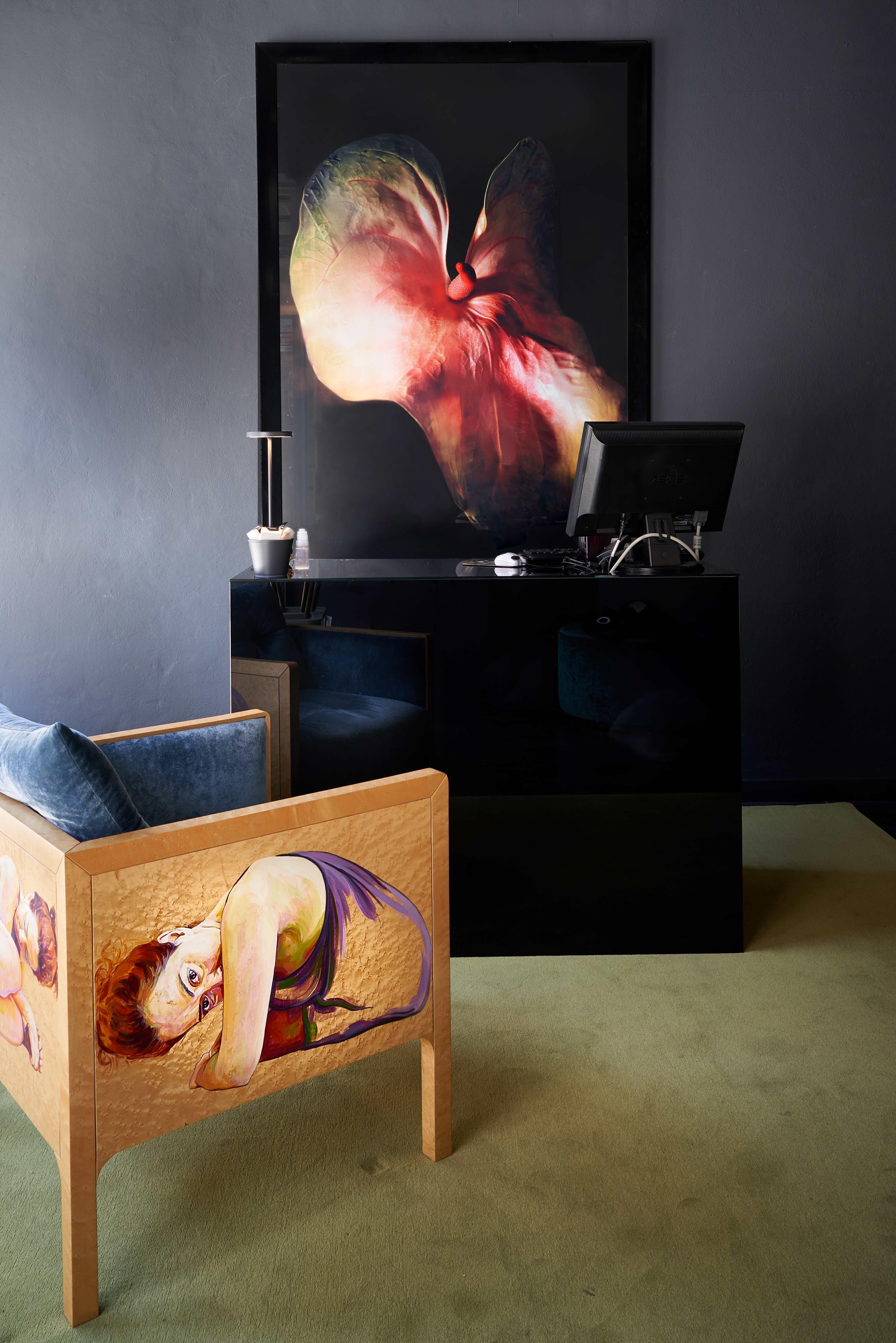 Na Box Contemporary Armchair with Artistic Intervention by Luísa Peixoto For Sale 15