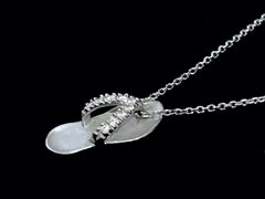 Na Hoku Collier de sandales en or blanc 14 carats avec diamants
