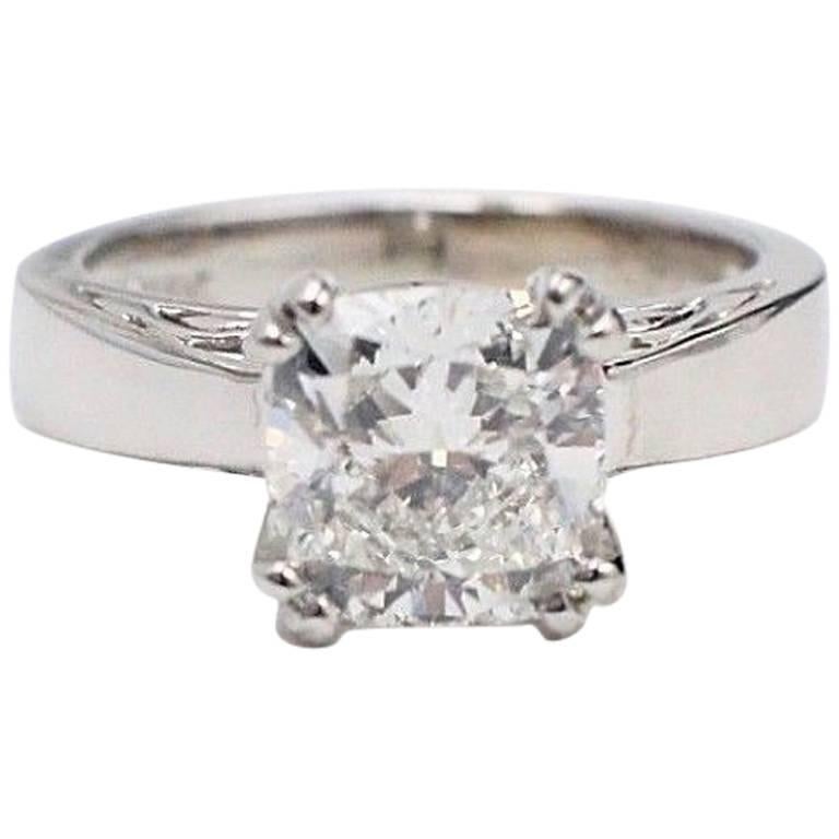 Na Hoku Cushion Cut Diamond Engagement Ring 1.97 Carat F VVS1 18 Karat Gold