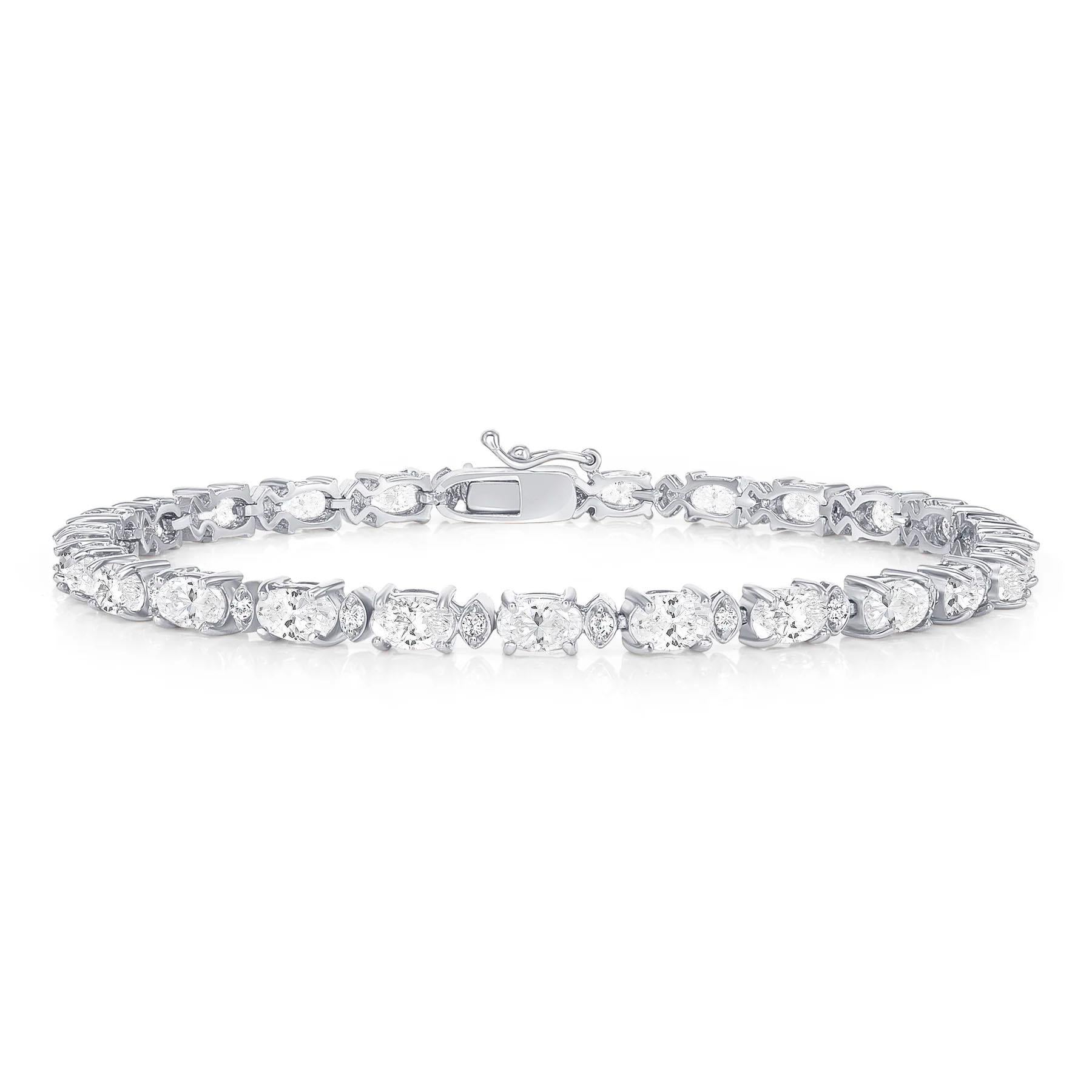 Raya's Tennis Bracelet - East-west In New Condition For Sale In Los Angeles, CA