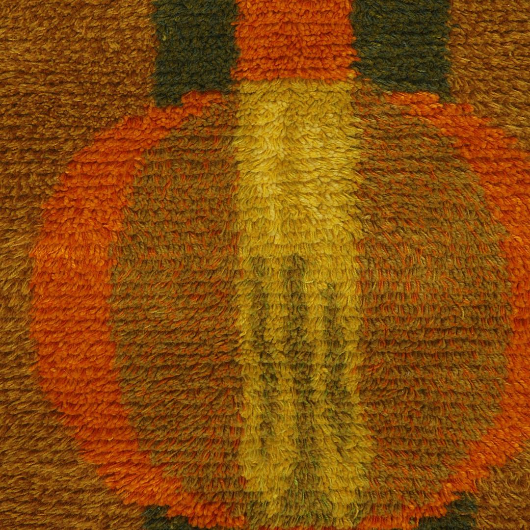 Scandinavo moderno Tappeto in lana NAB, Tappeto giallo/marrone, di Assar Andersson in vendita