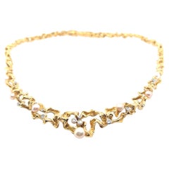 Nacklace wit diamonds & Pearls in 18 Karat Yellow Gold by Gilbert Albert