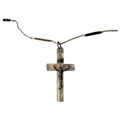 Nacre Cross Chain Necklace Enamel