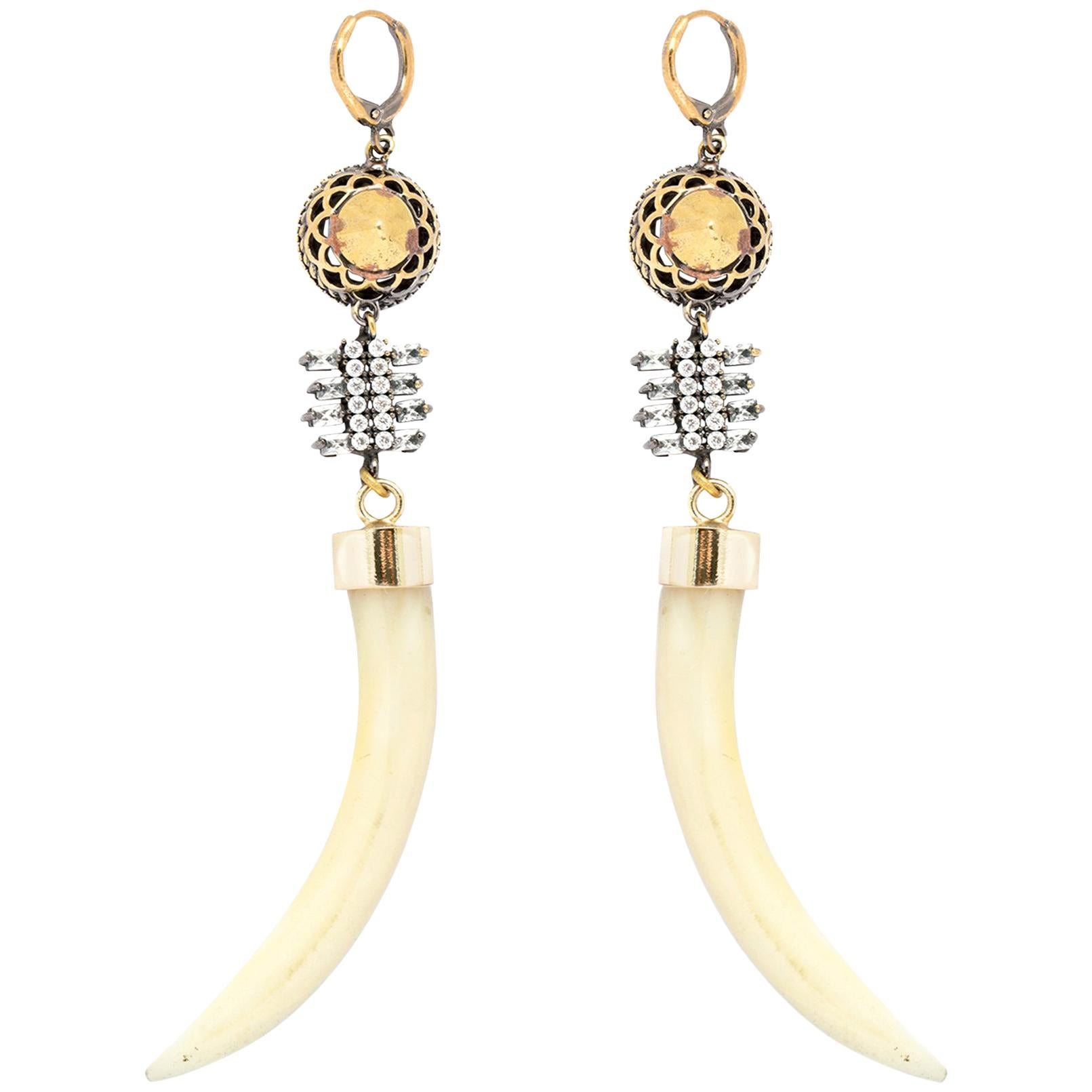 Contemporary Nacre Gold plated Earring Pair from IOSSELLIANI For Sale