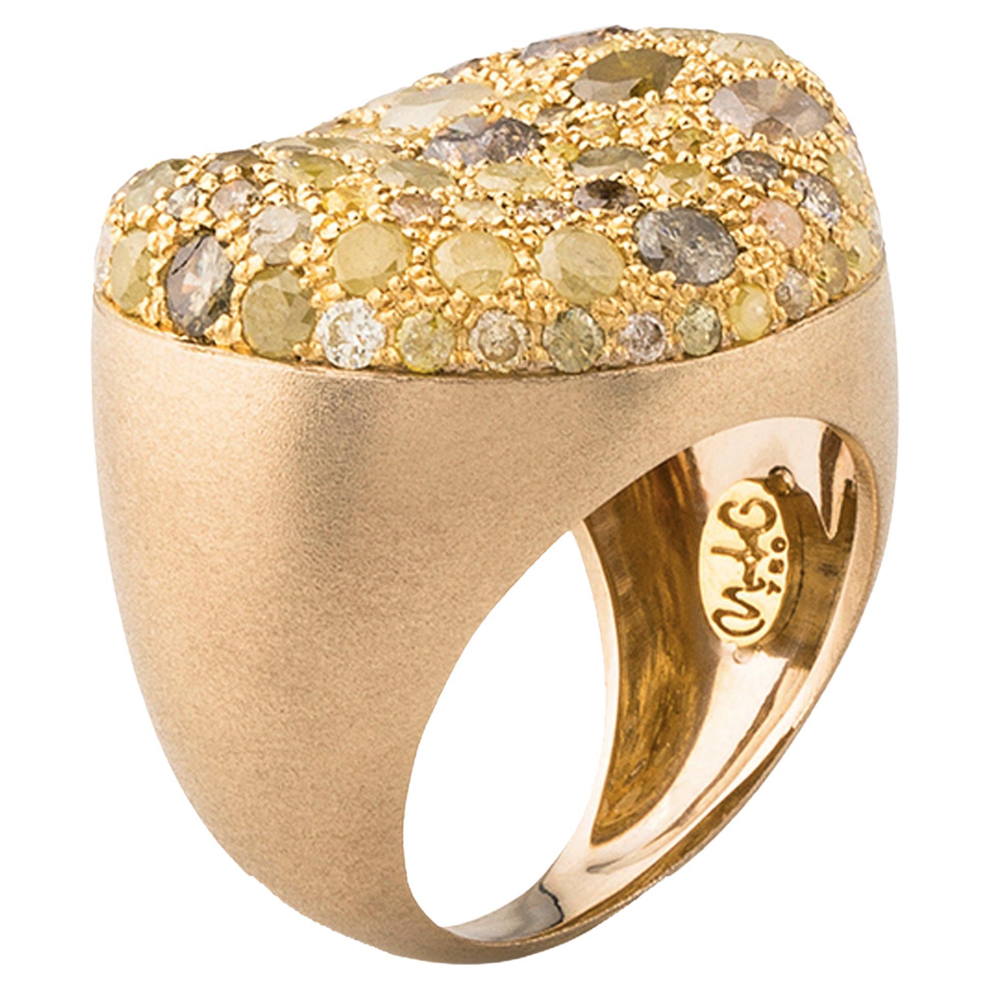 Nada Ghazal's Unique 18k Yellow Gold White Diamonds Malak Icy Special Round Ring For Sale