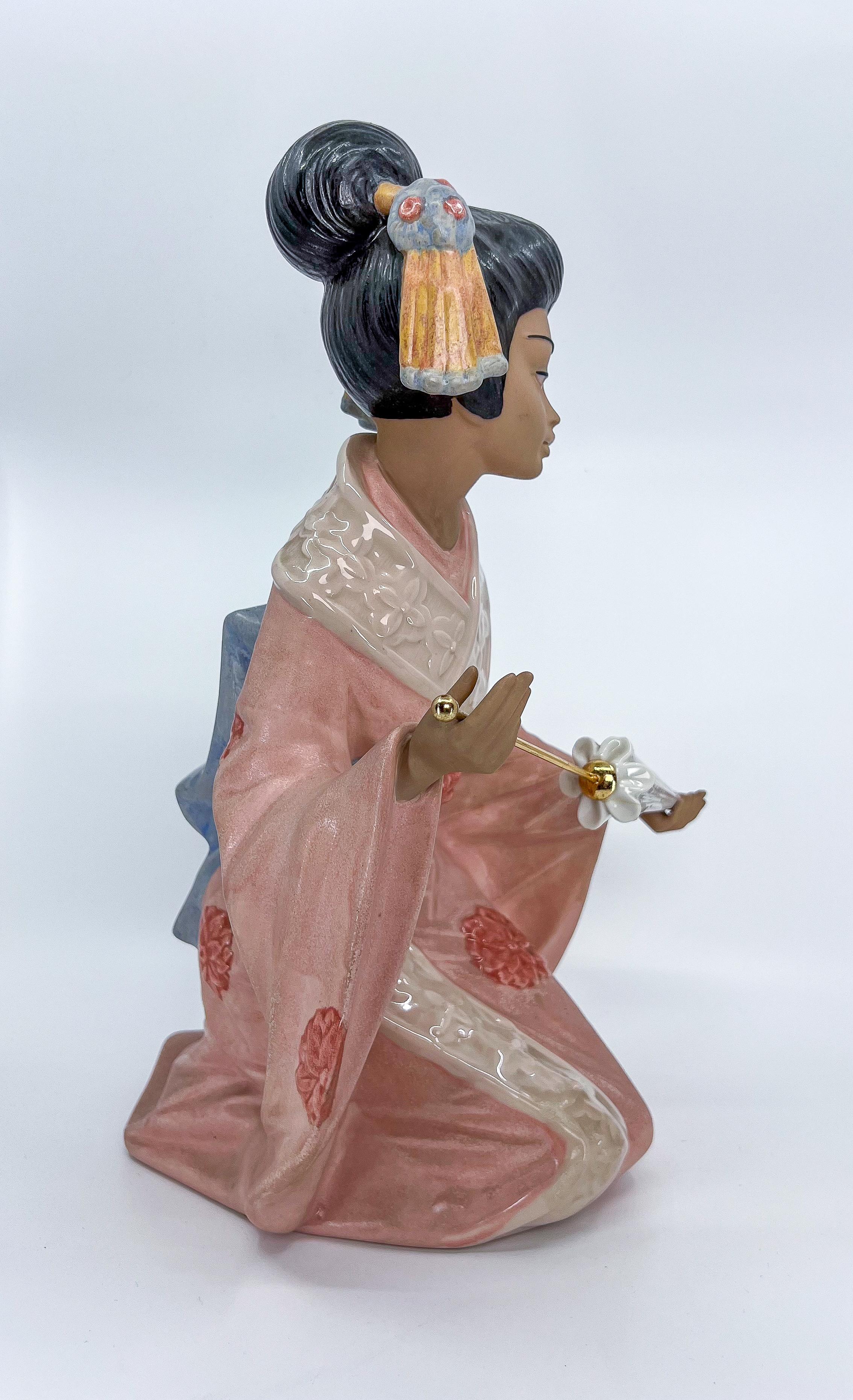 Anglo-Japanese Nadal Porcelain Japanese Geisha Figurine Made in Spain For Sale