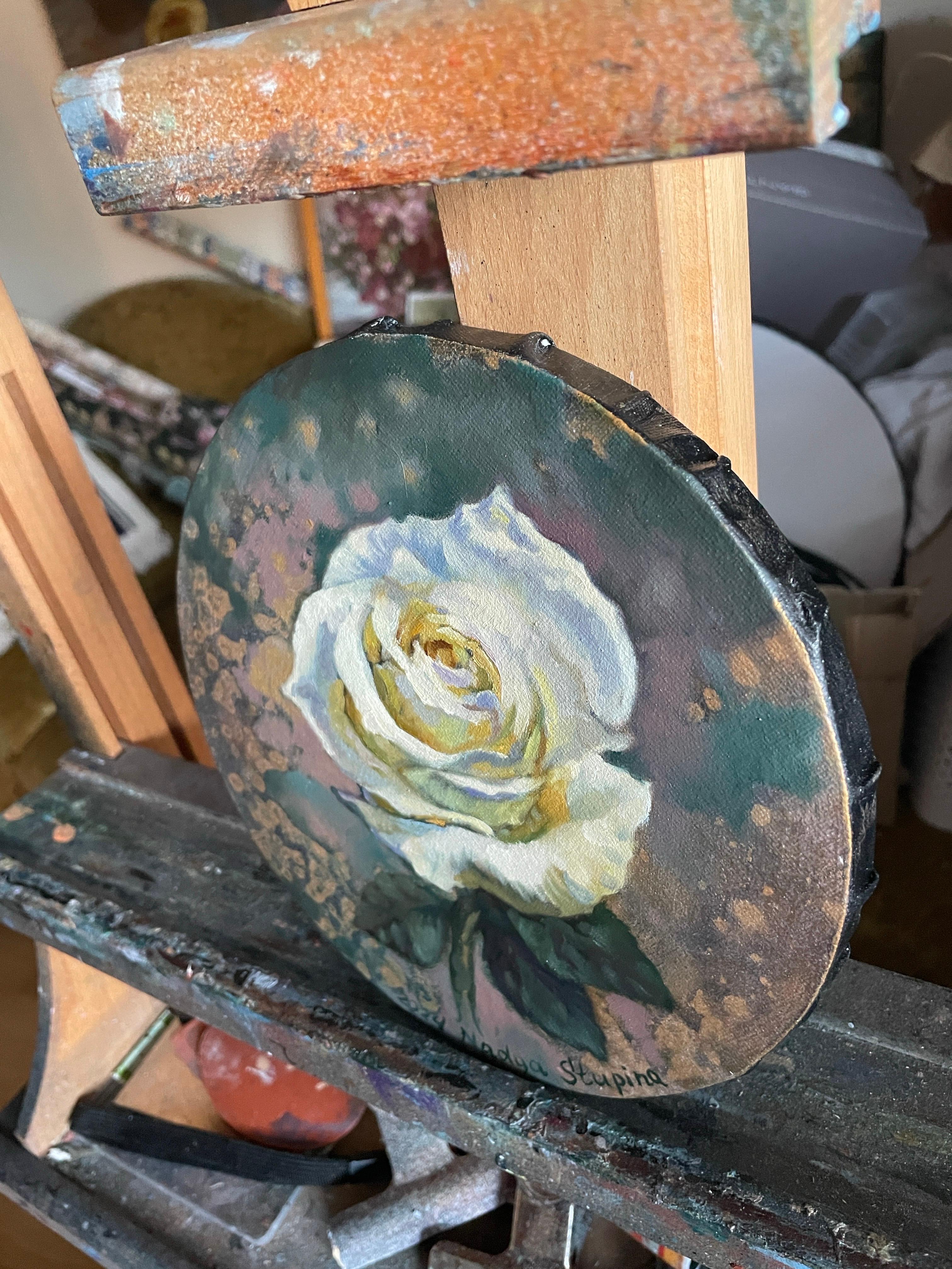 Retrato de rosa blanca - Painting Realista de Nadezda Stupina