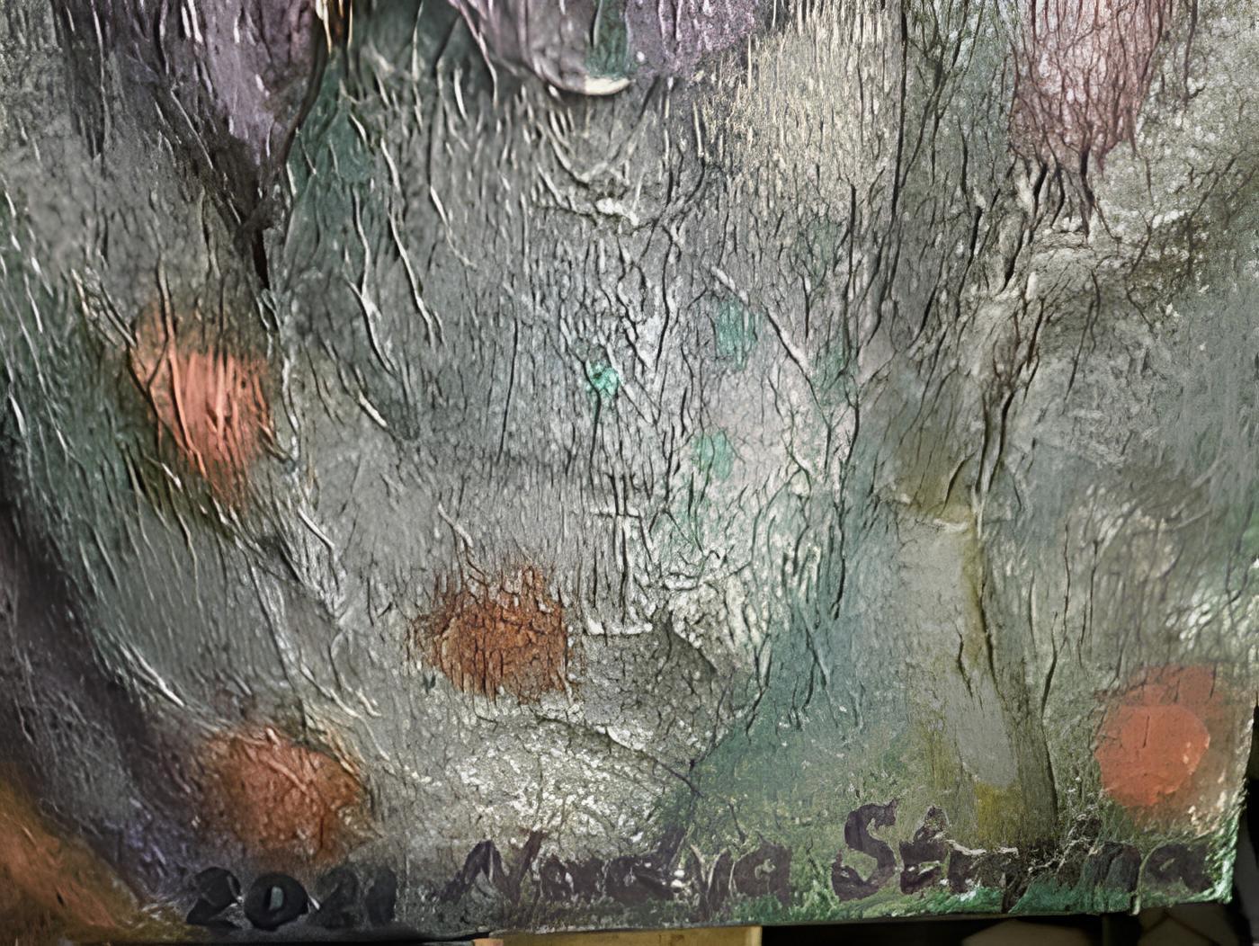 In questa fusione astratta di acrilico e inchiostro, ho cercato di evocare un viaggio profondamente introspettivo. Gli elementi che si intrecciano in questo dipinto rappresentano i complessi strati di emozioni e pensieri che definiscono le nostre