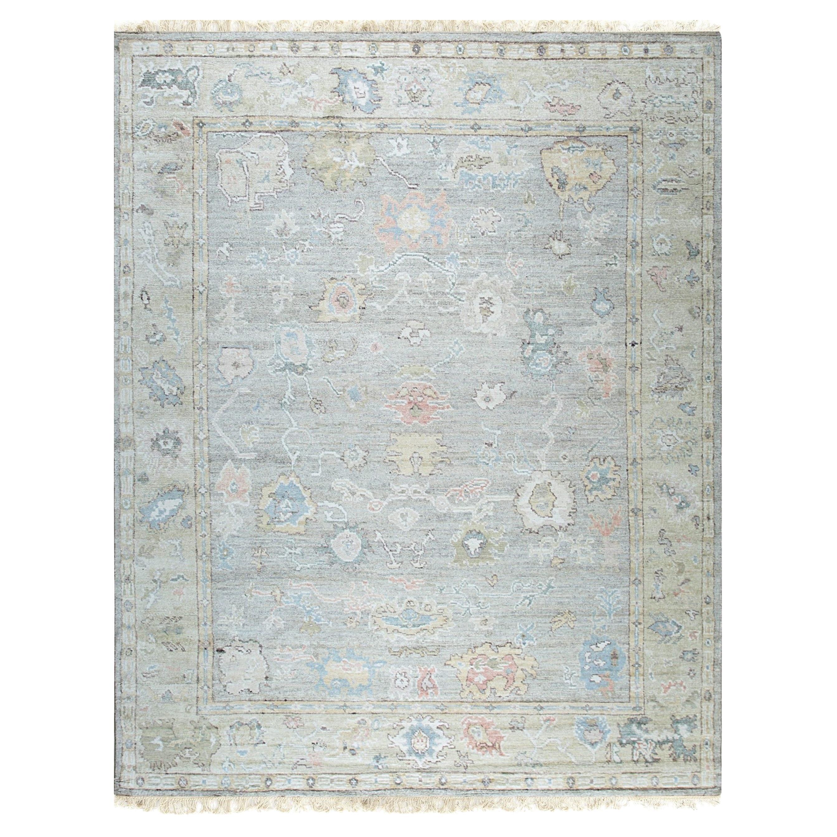 Nadia Harlow Elfenbeinfarbener handgeknüpfter Seidenteppich im Angebot