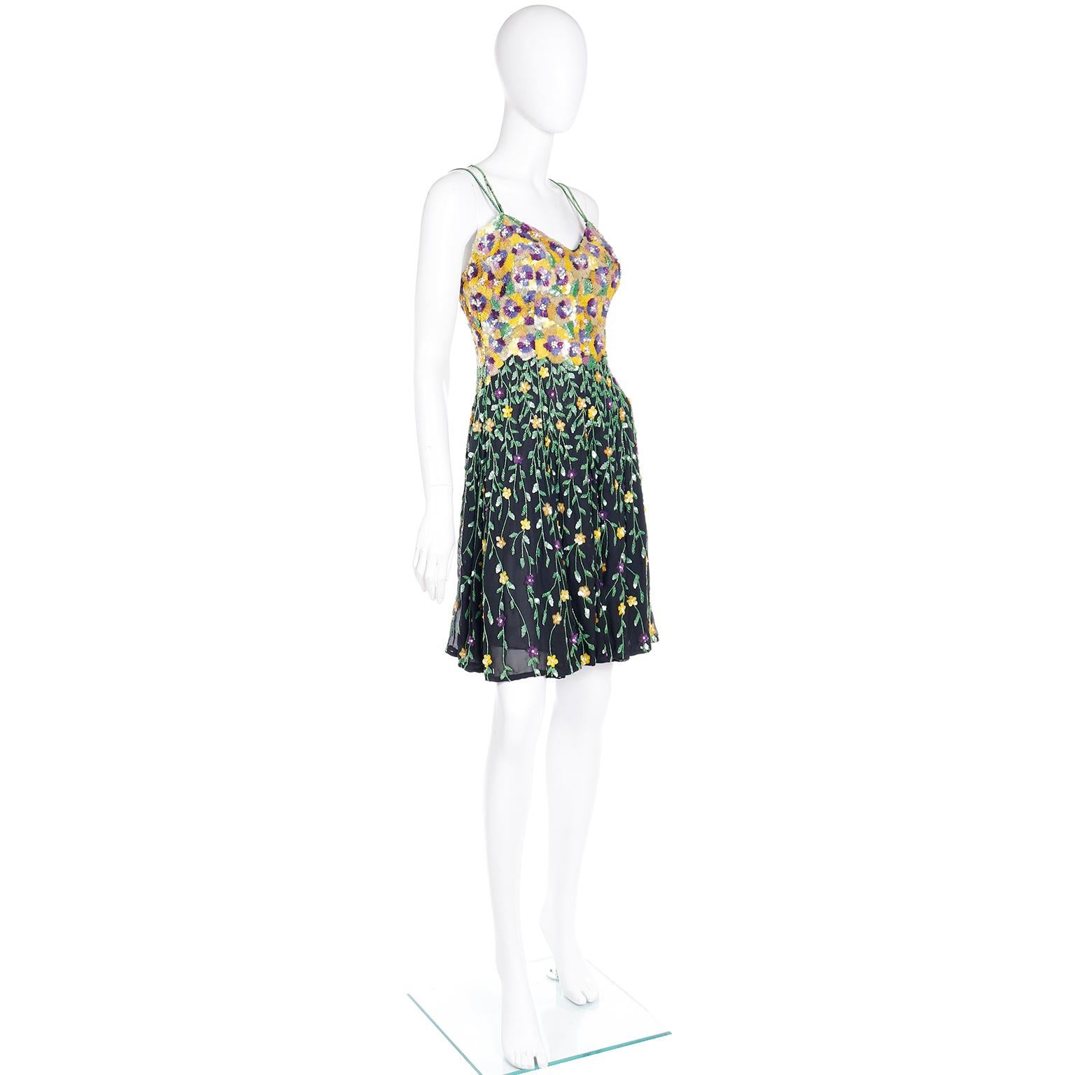 Women's Naeem Khan Riazee Boutique Vintage Beaded Sequin Floral Mini Evening Dress For Sale
