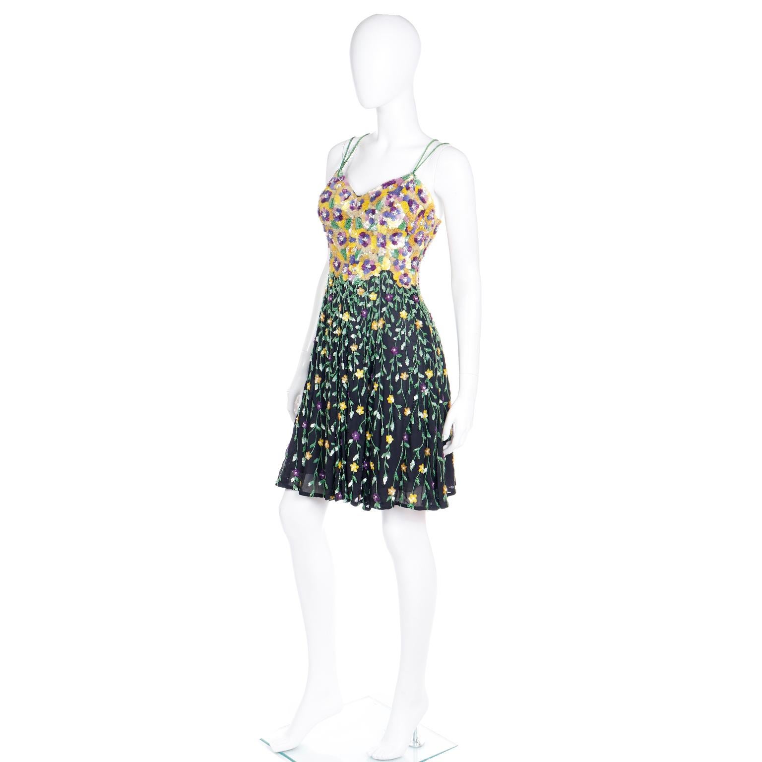Naeem Khan Riazee Boutique Vintage Beaded Sequin Floral Mini Evening Dress For Sale 4