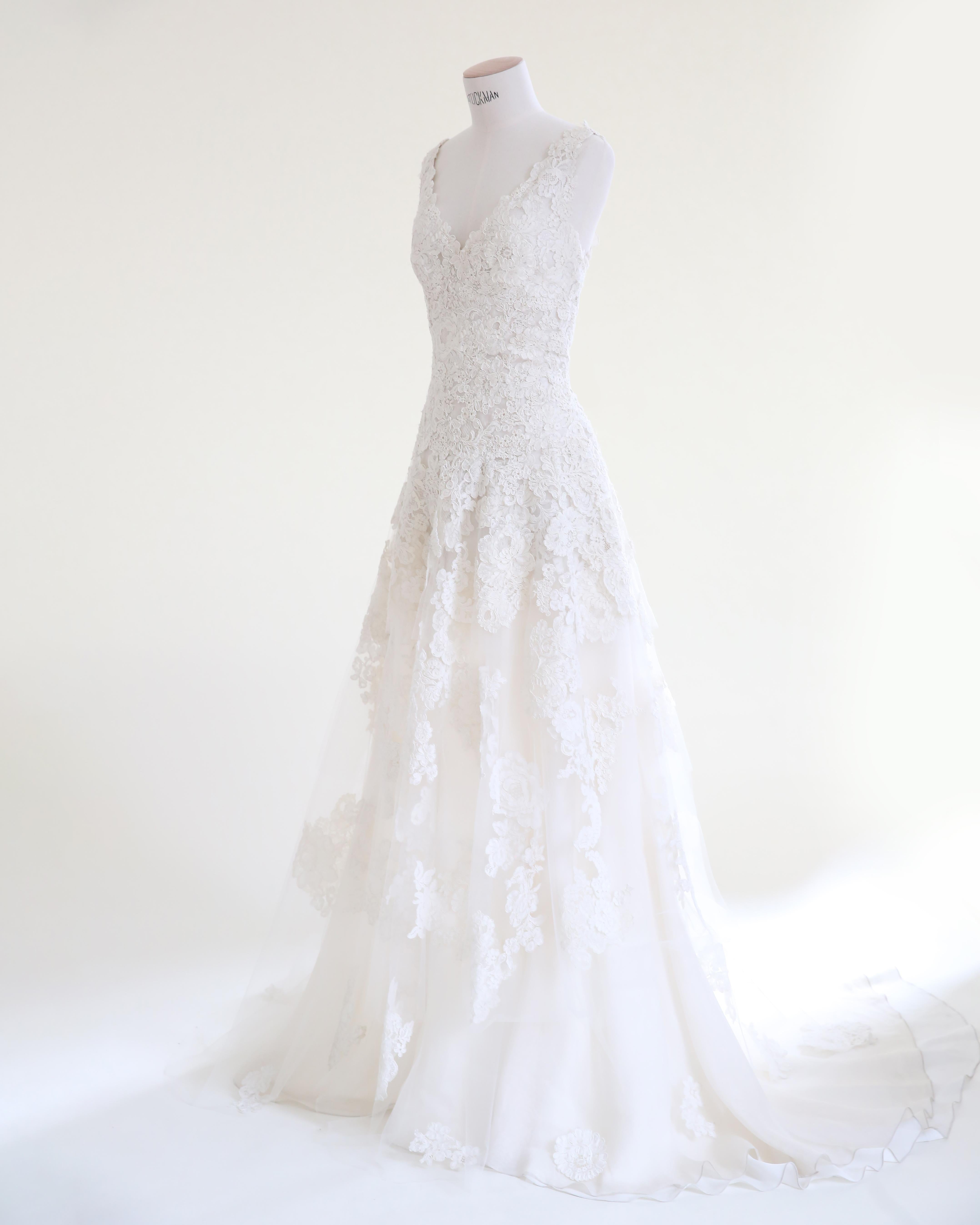 Naeem Khan vintage lace sheer ivory floral embroidered train wedding dress gown For Sale 5