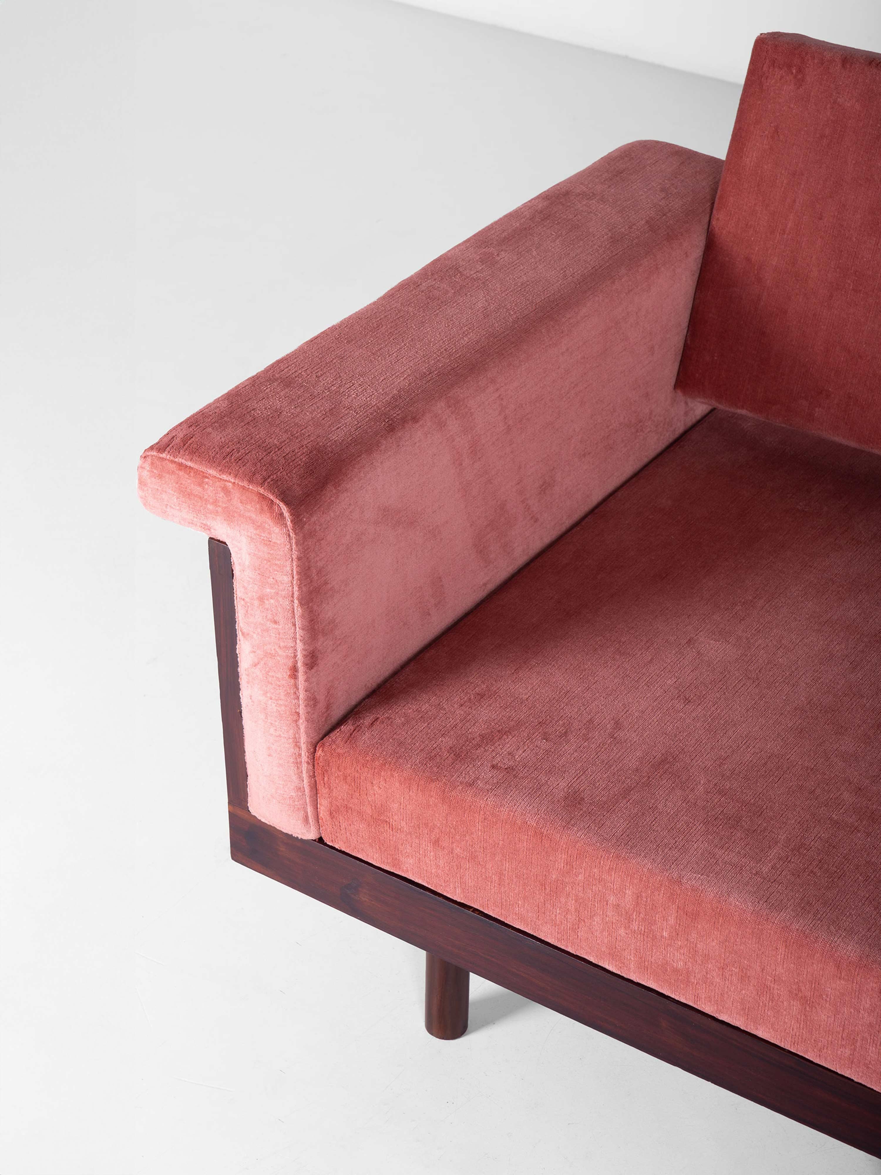 Sillón Naeko de Kazuhide Takahama producido por Gavina Spa en 1958 en venta 1