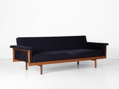 Canapé Naeko par Kazuhide Takahama, Gavina spa 1958