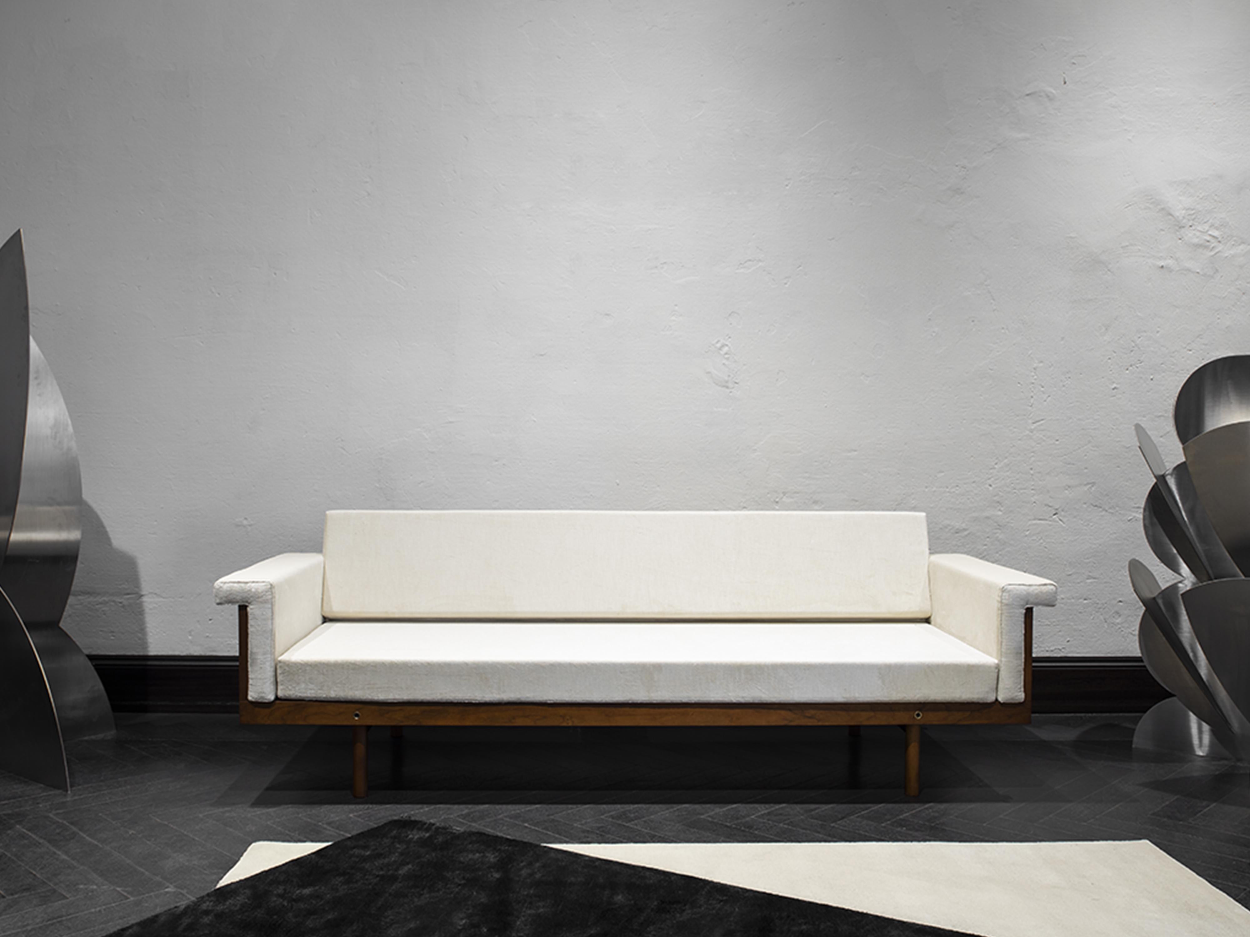 Contemporary Naeko Sofa by Kazuhide Takahama Paradisoterrestre Edition For Sale