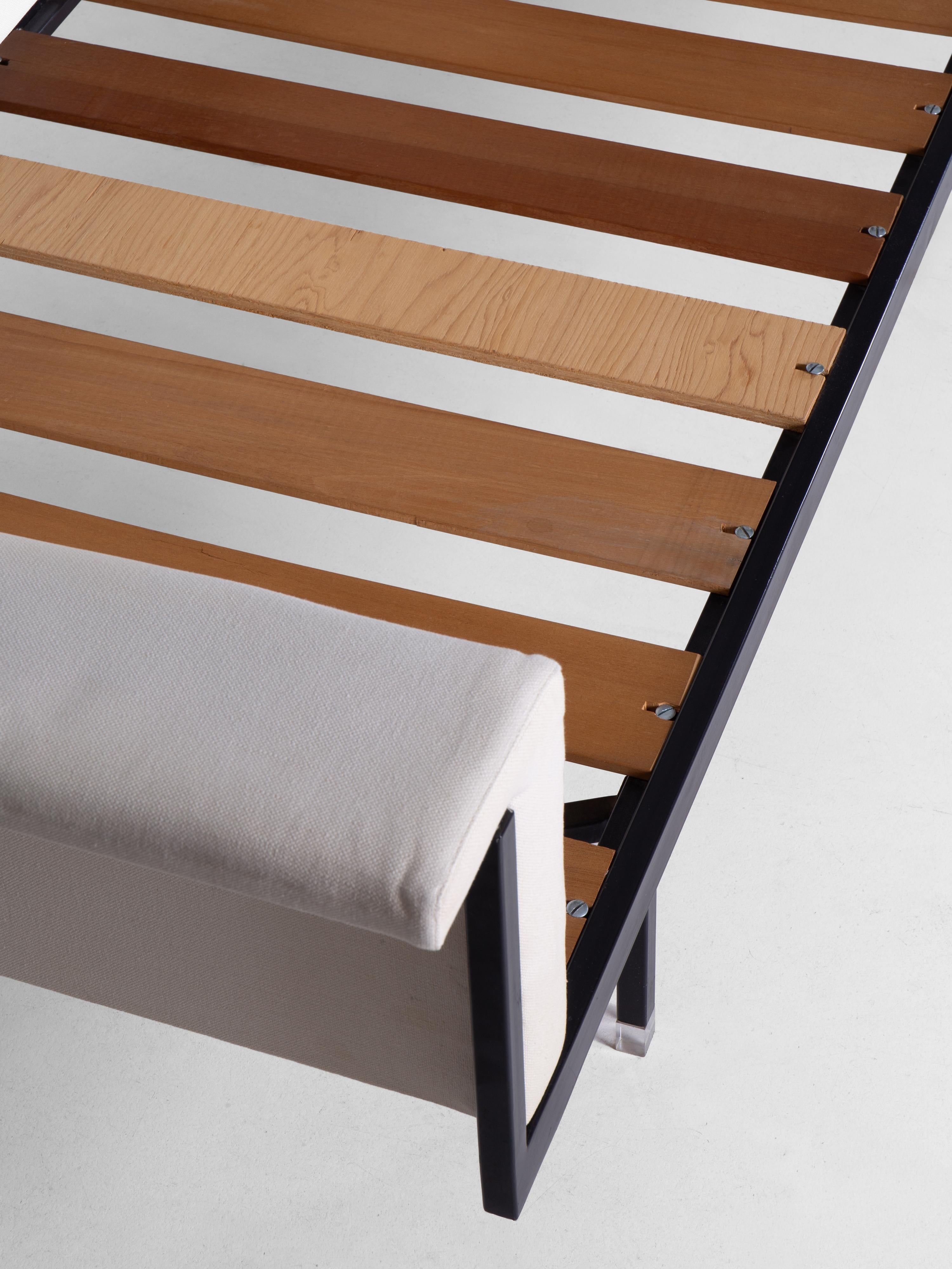 Canapé Naeko (lit quotidien) de Kazuhide Takahama, Gavina spa 1957 en vente 7