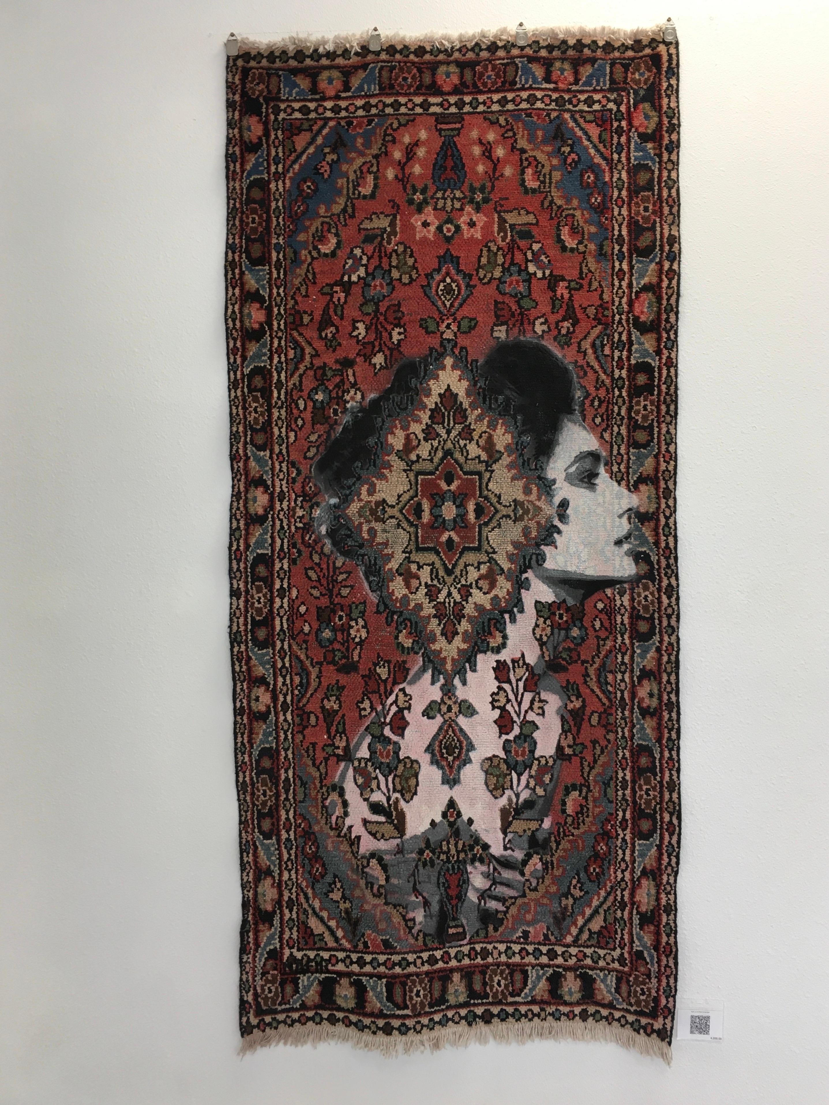 Nafir Figurative Painting – In Her Head In The End, Sprühfarbe und Marker auf altem iranischen Teppich