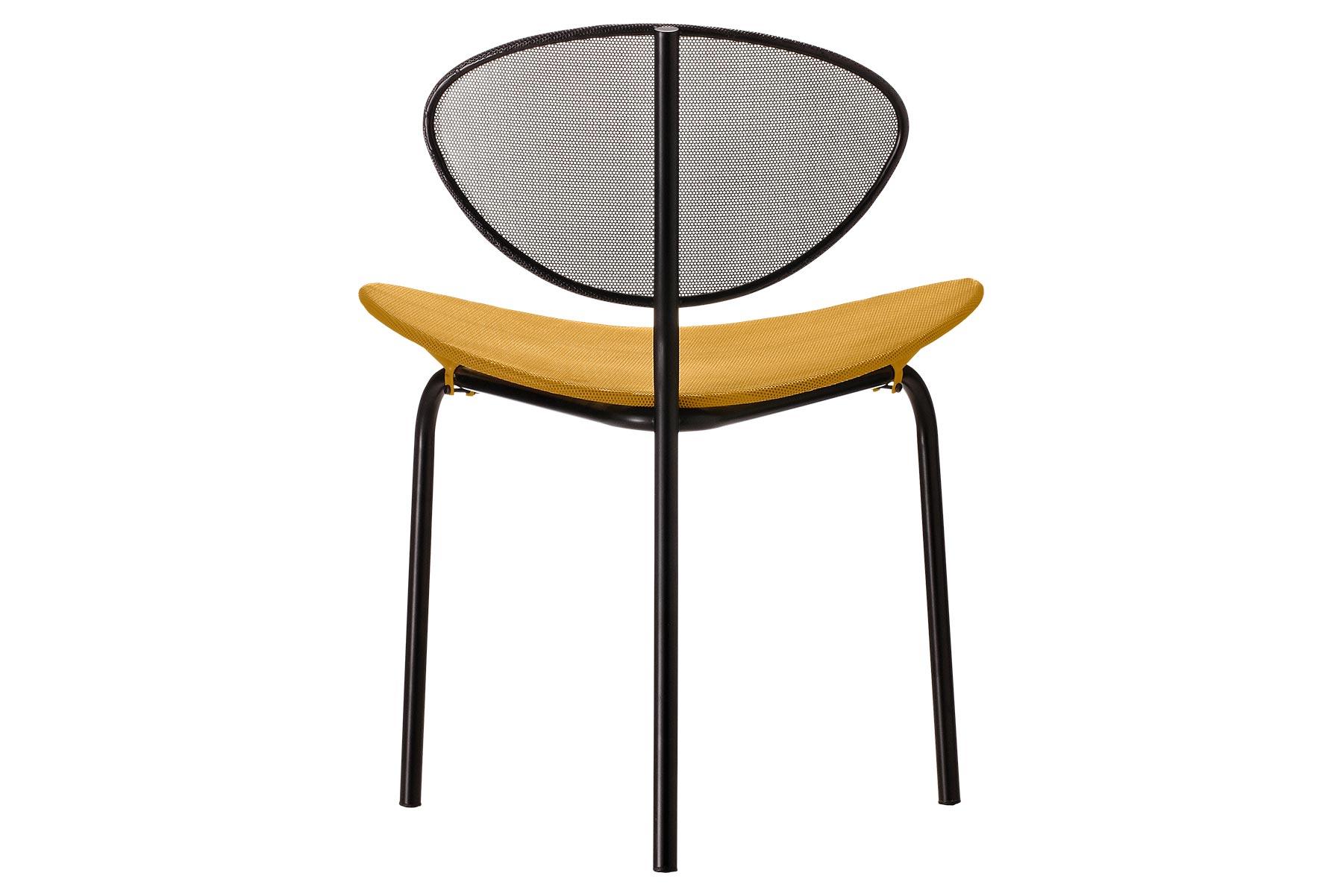 The Nagasaki chair is designed in 1954 and is still Mathieu Matégot’s best-known piece. It was exhibited for the first time at the 1954 Salon des Artistes Décorateurs and, along with Arne Jacobsen’s Ant chair (1952), is one of only a few