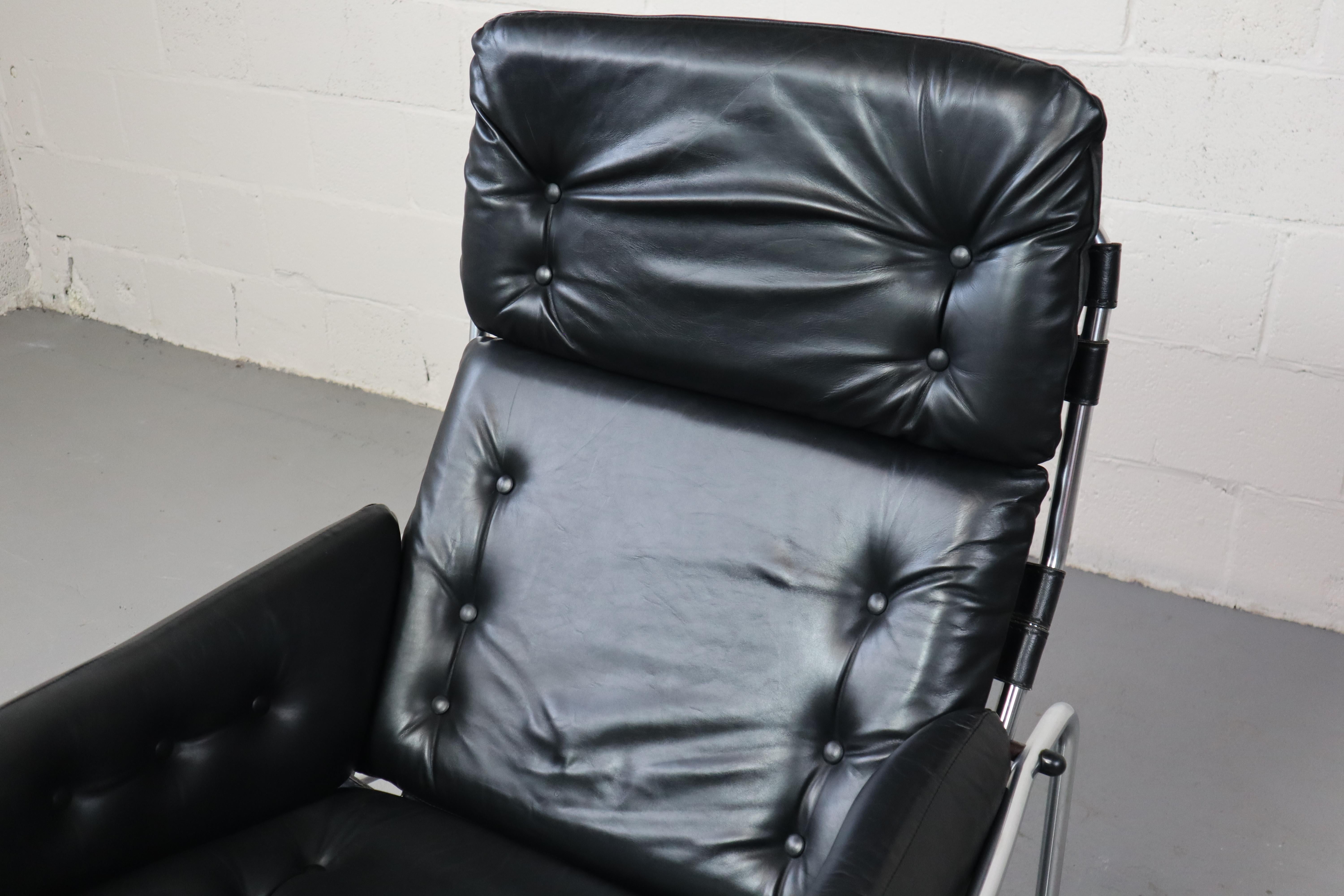 Nagoya SZ09 black lounge chair by Martin Visser for 't Spectrum Netherlands In Good Condition For Sale In Langemark-Poelkapelle, BE