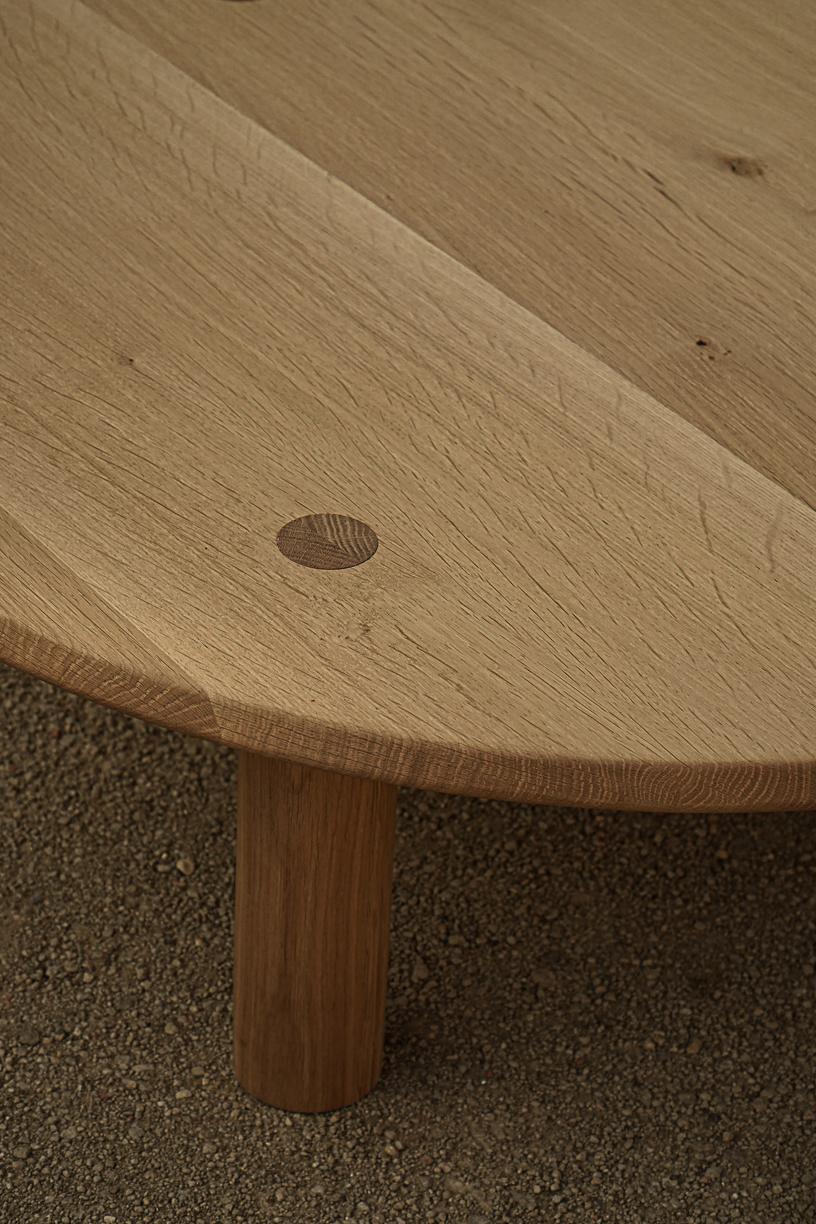 Nahele Varnished Oak Table by La Lune For Sale 4