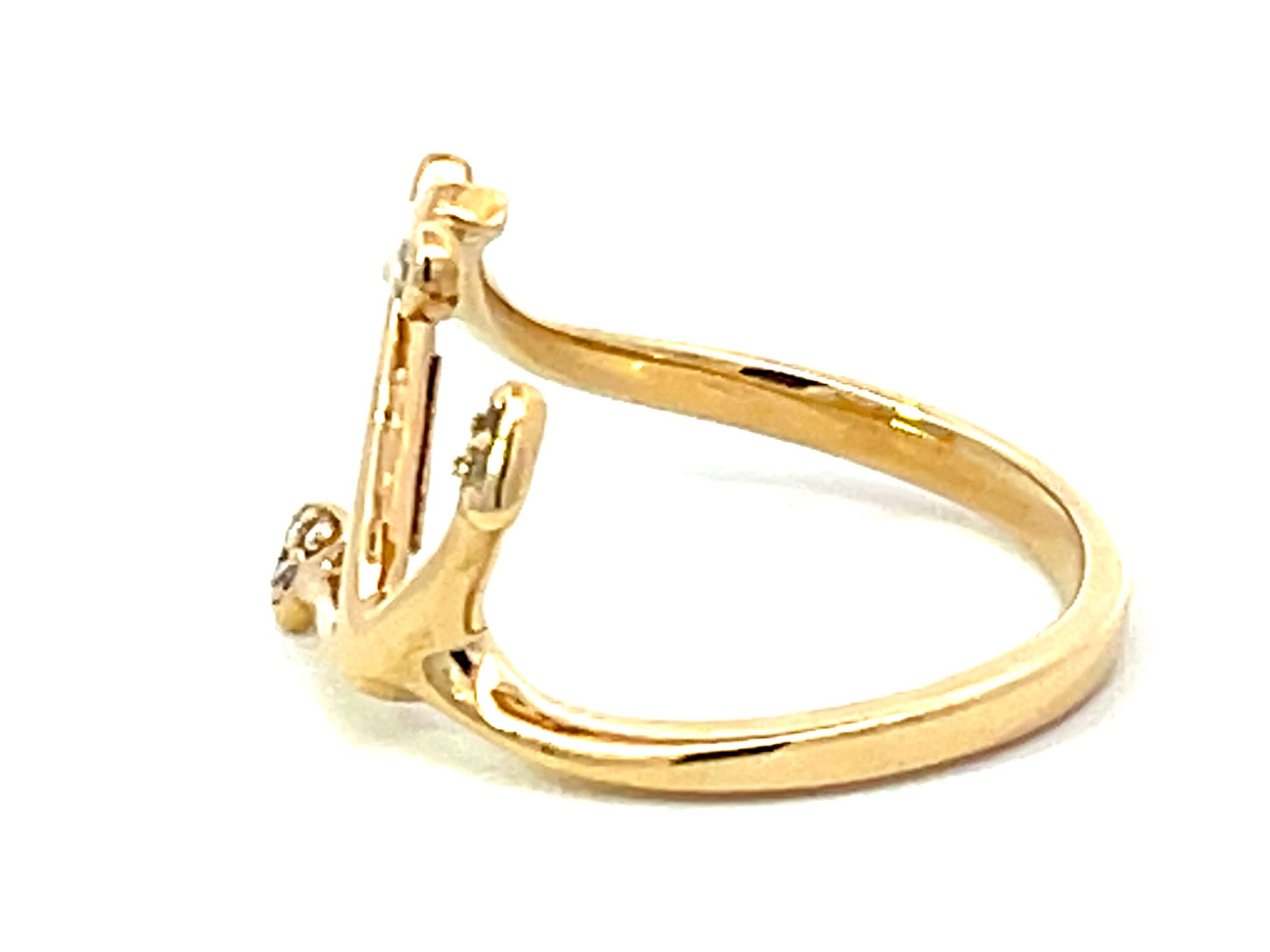 Nahoku Diamond Anchor Ring in 14K Yellow Gold In Excellent Condition For Sale In Honolulu, HI