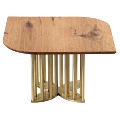Table basse design Naiad avec pieds en laiton ou en acier inoxydable fabriqués sur mesure