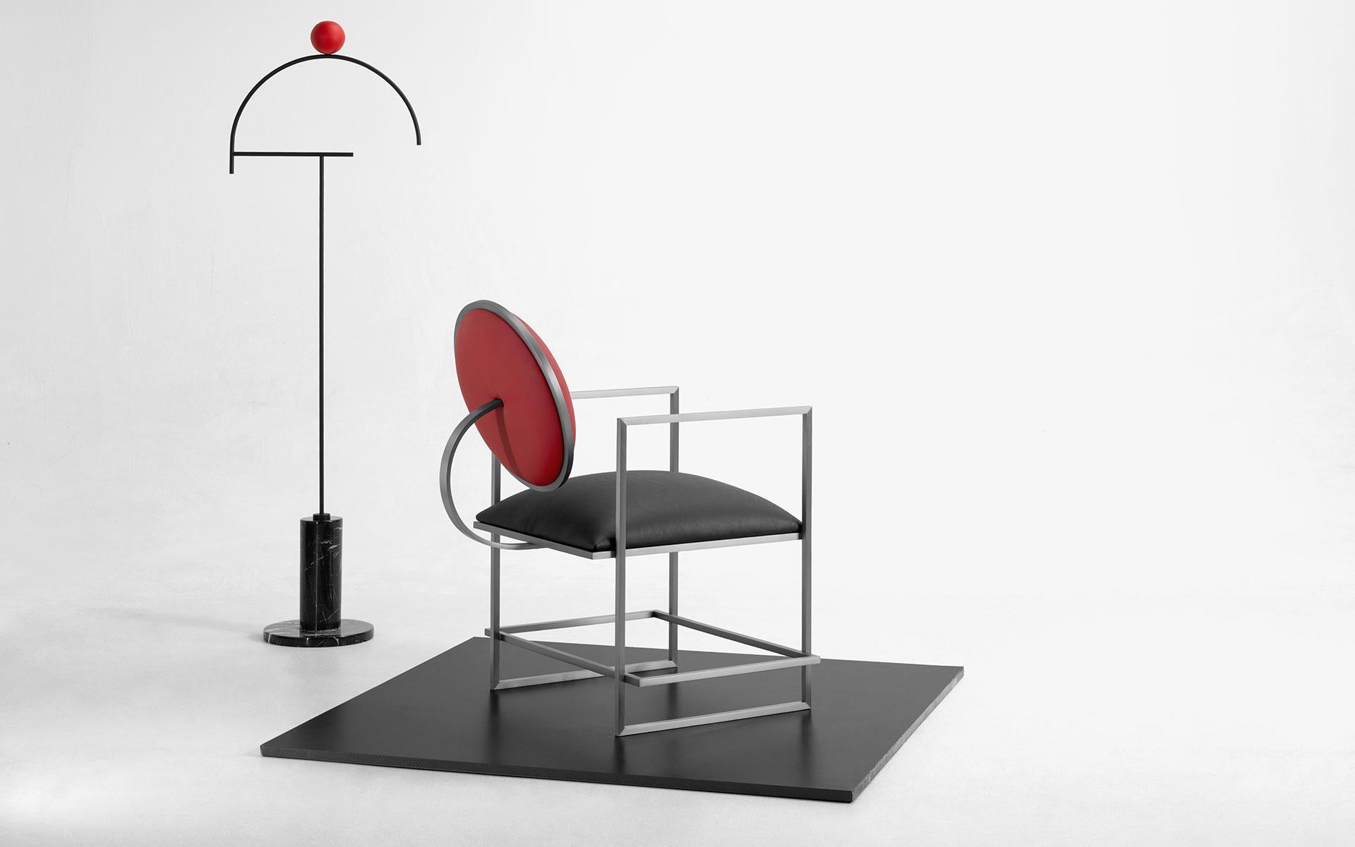 Chaise Naifu en métal et simili cuir en vente 3