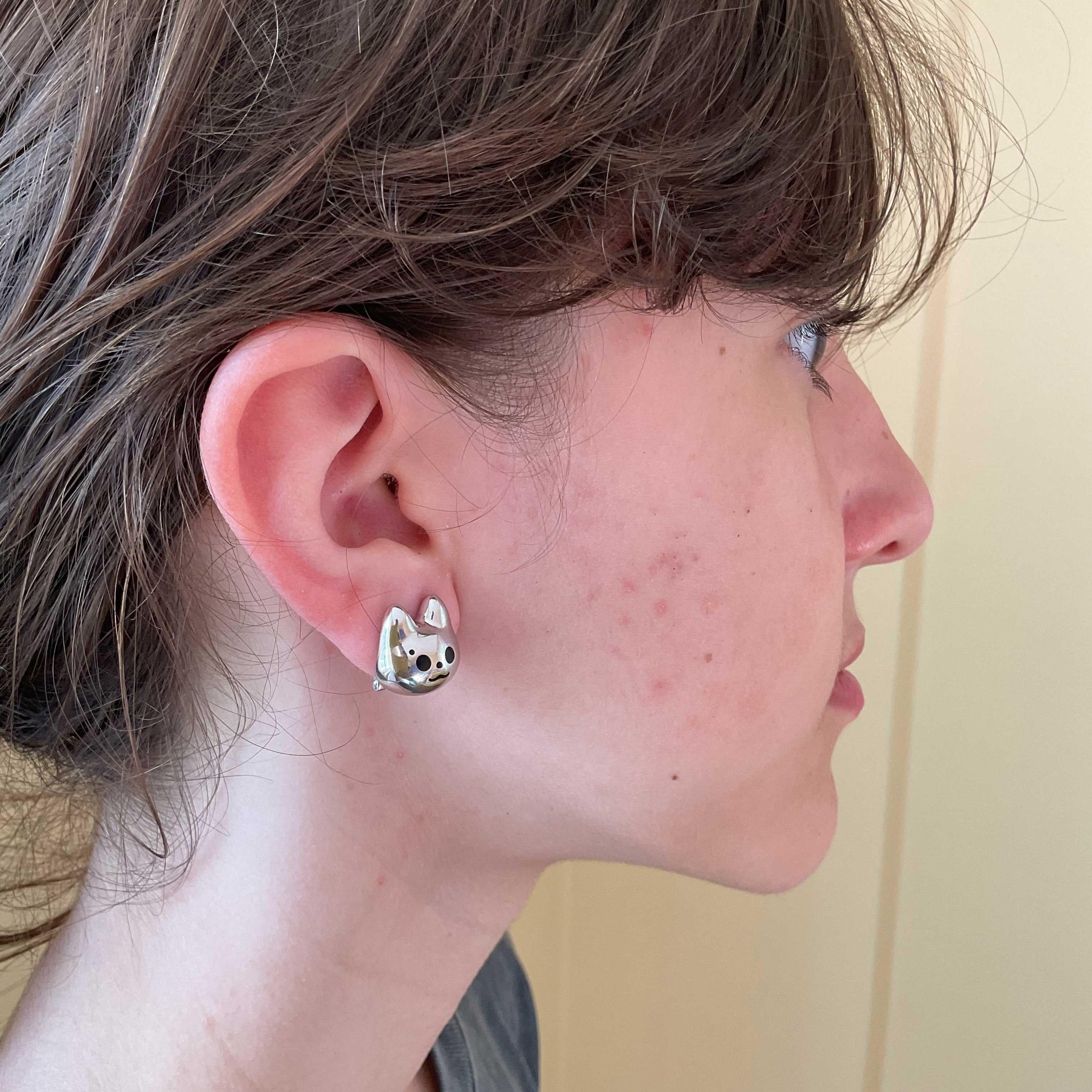 Orecchino Naimah Bugcat Rodio in vendita 1