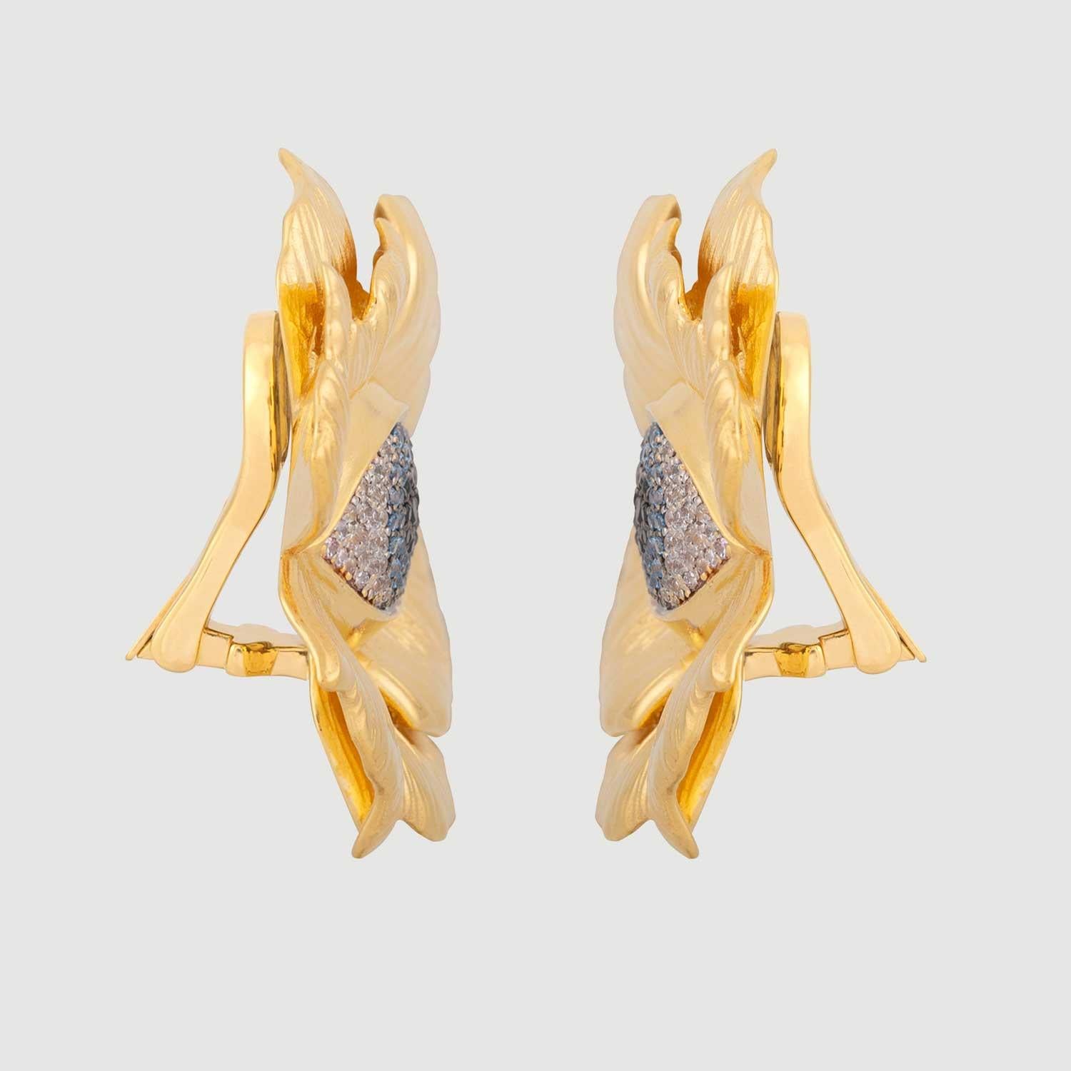 Taglio brillante Orecchini Naimah con fiore del malocchio in vendita