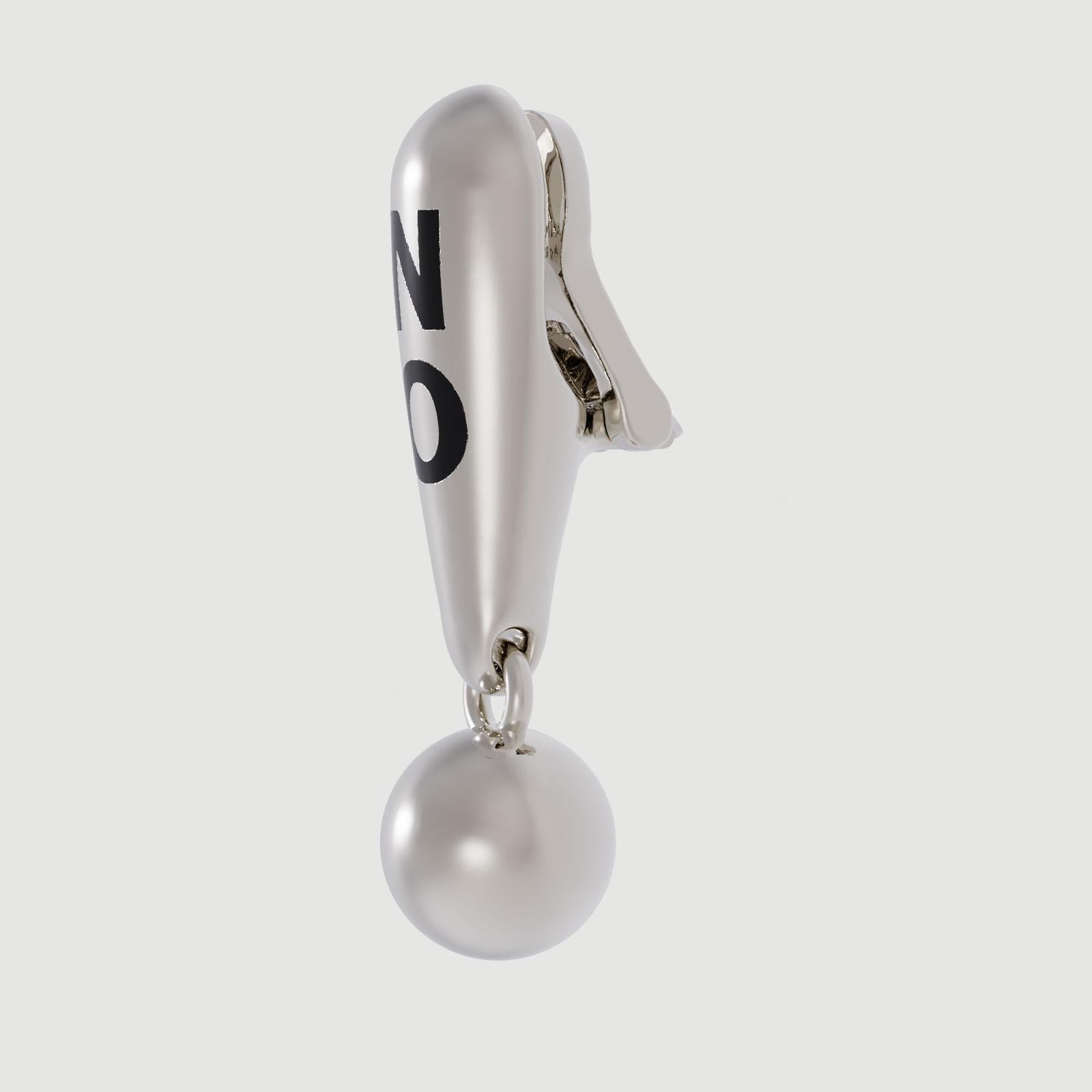 ¡Di NO con valentía, usa la confianza en voz alta!
Plata de ley, rodio y esmalte
Clip-on
Se vende como individual
Dimensiones:  36x9 mm
Hecho a mano en Estambul
