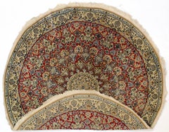 Nain Rug 4'5" x 4’7”