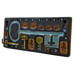 Portachiavi da parete in ceramica scandinava Naiv di Ole Berg, anni '70